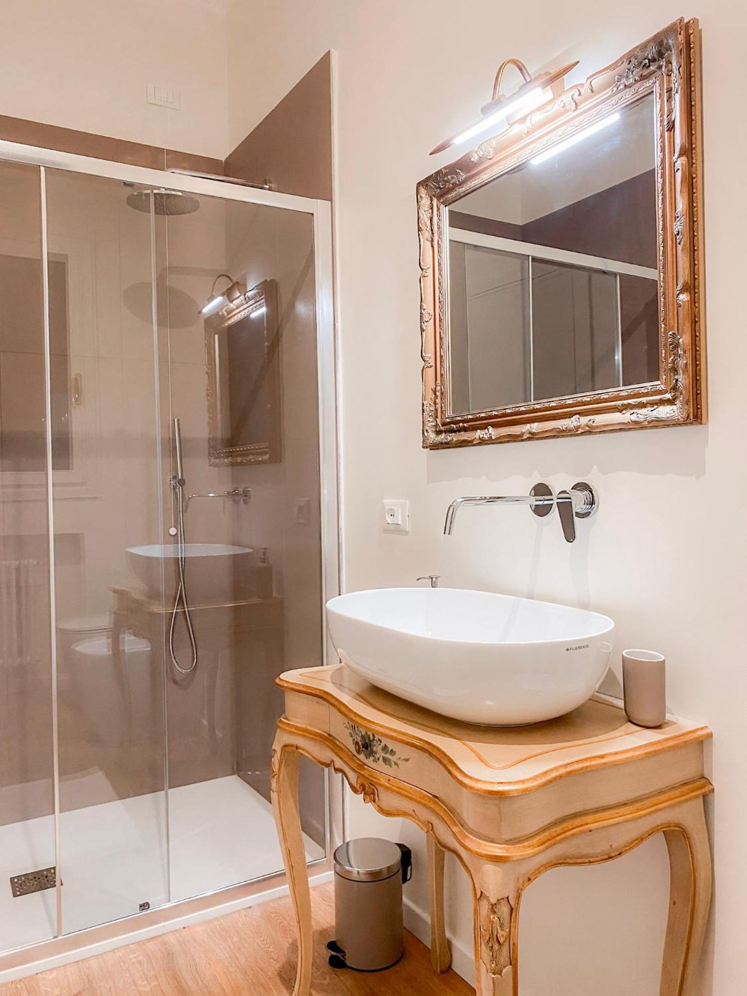 San Polo Luxury In *