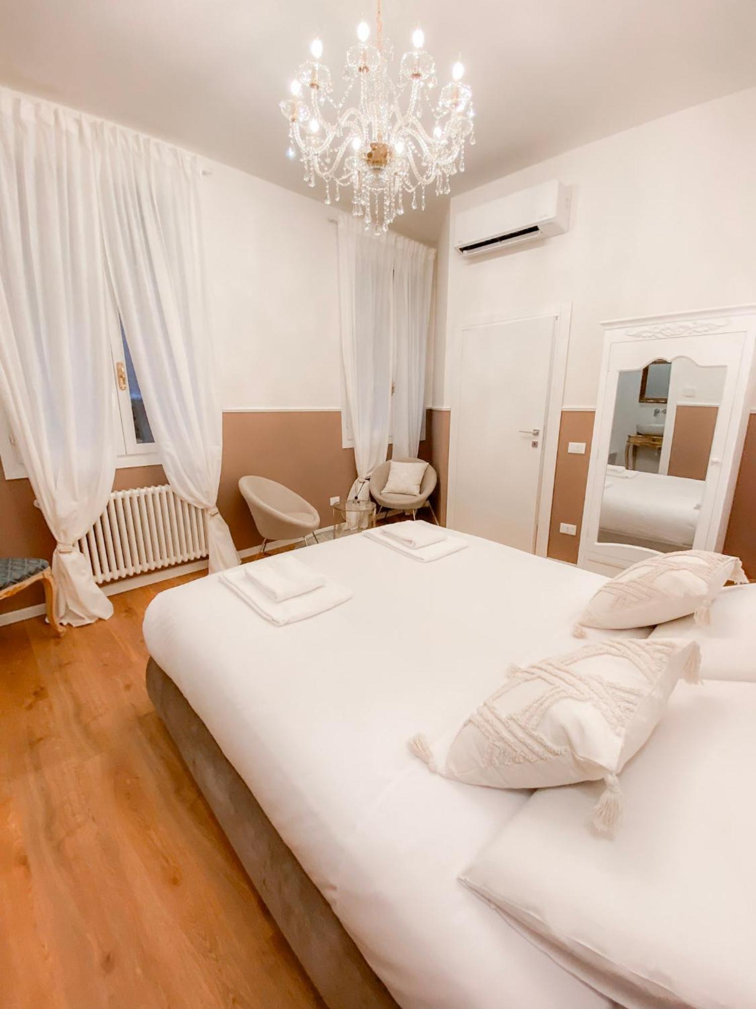 San Polo Luxury In *