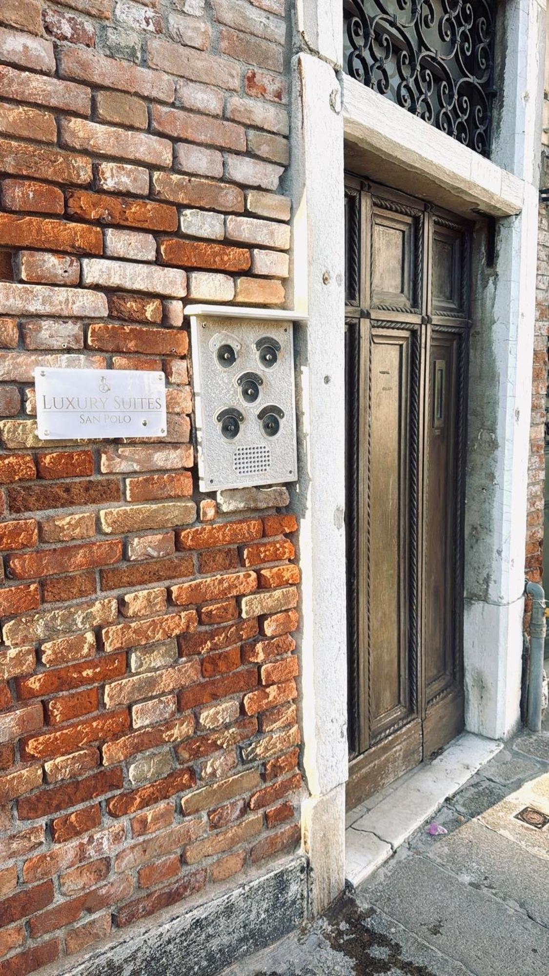 San Polo Luxury In *