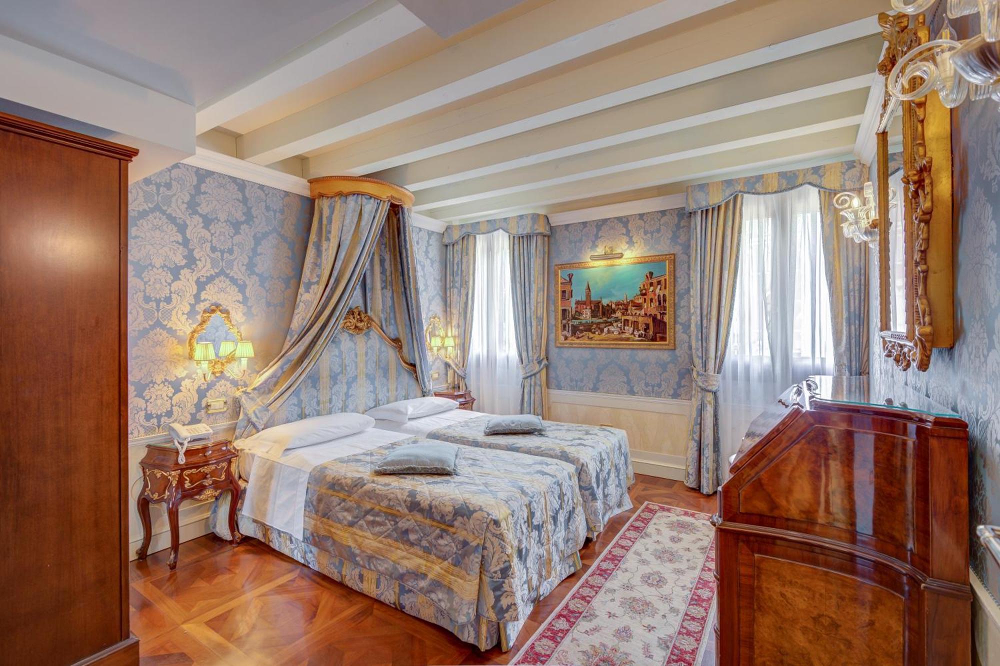 Hotel Canal Grande Venedig