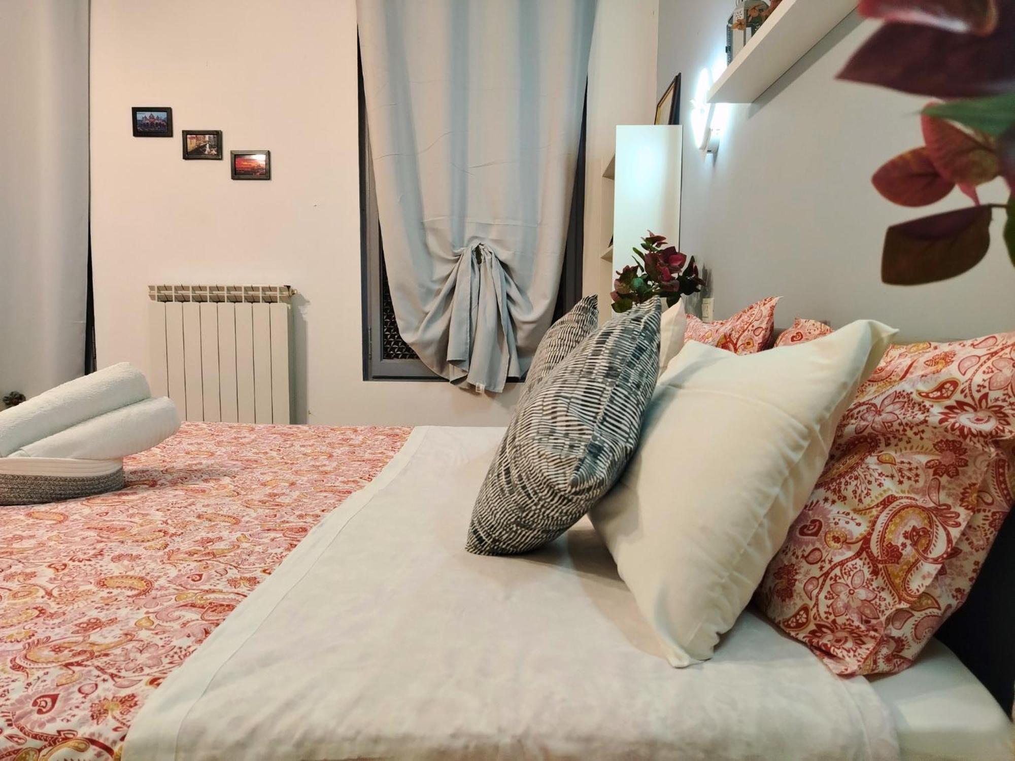 Pavarotti House *