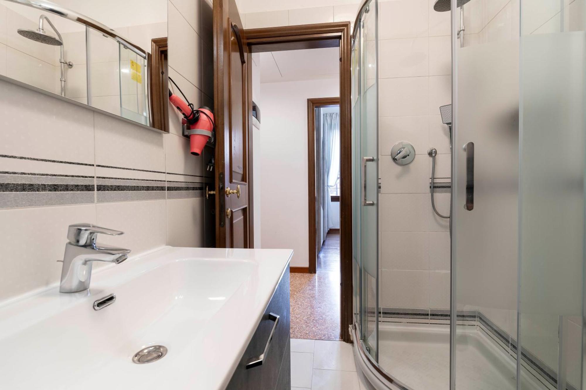 House Canal 2 * Venise