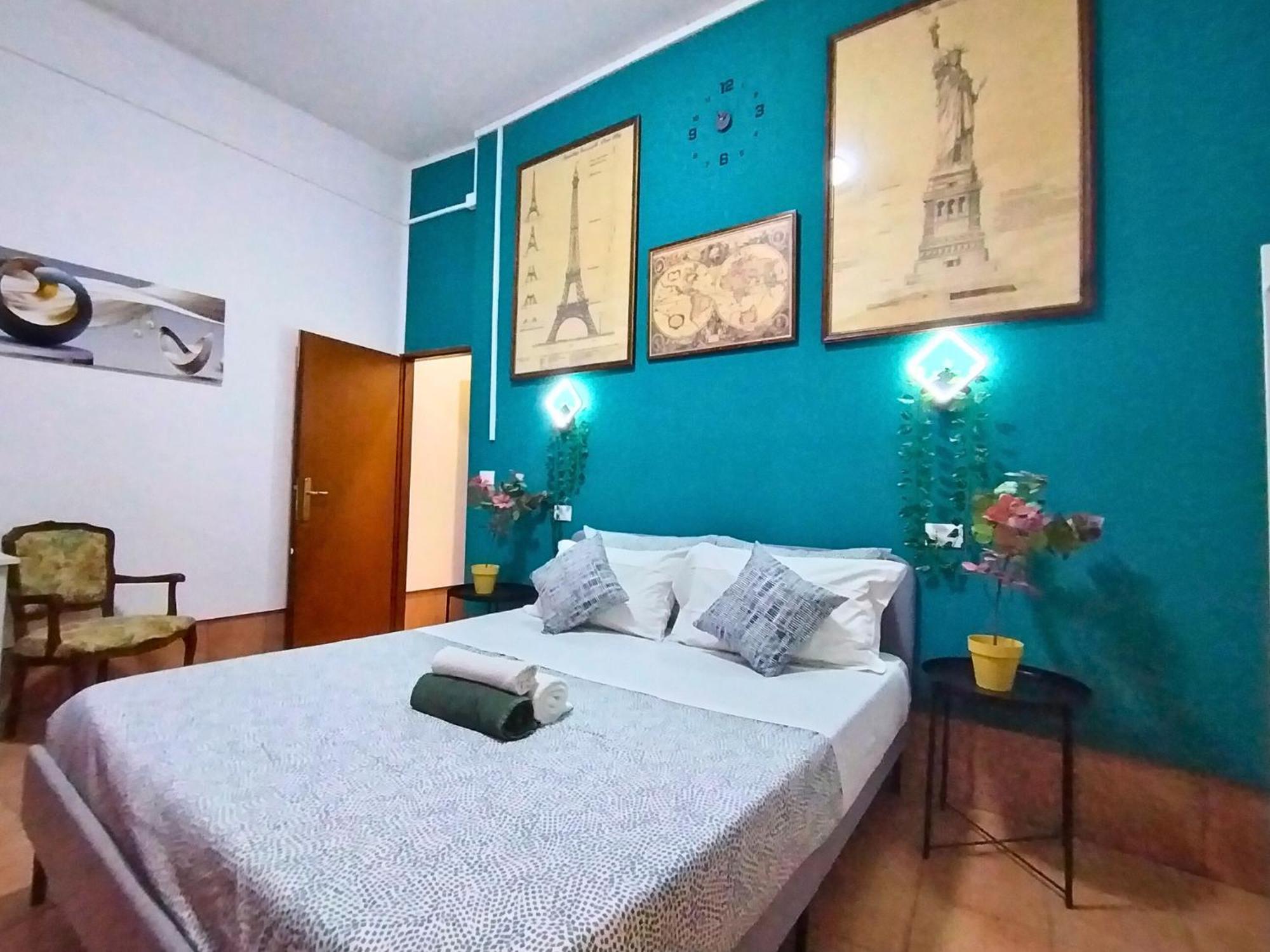 Pavarotti House *