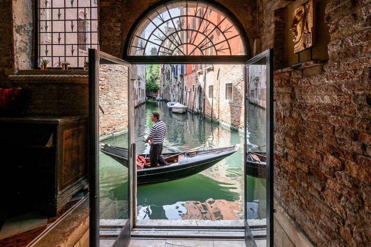 Window On Appartement Venise