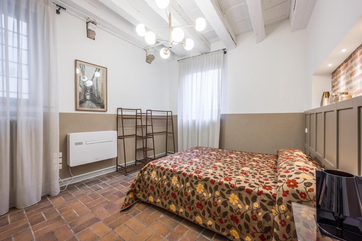 Appartement Window On Venise