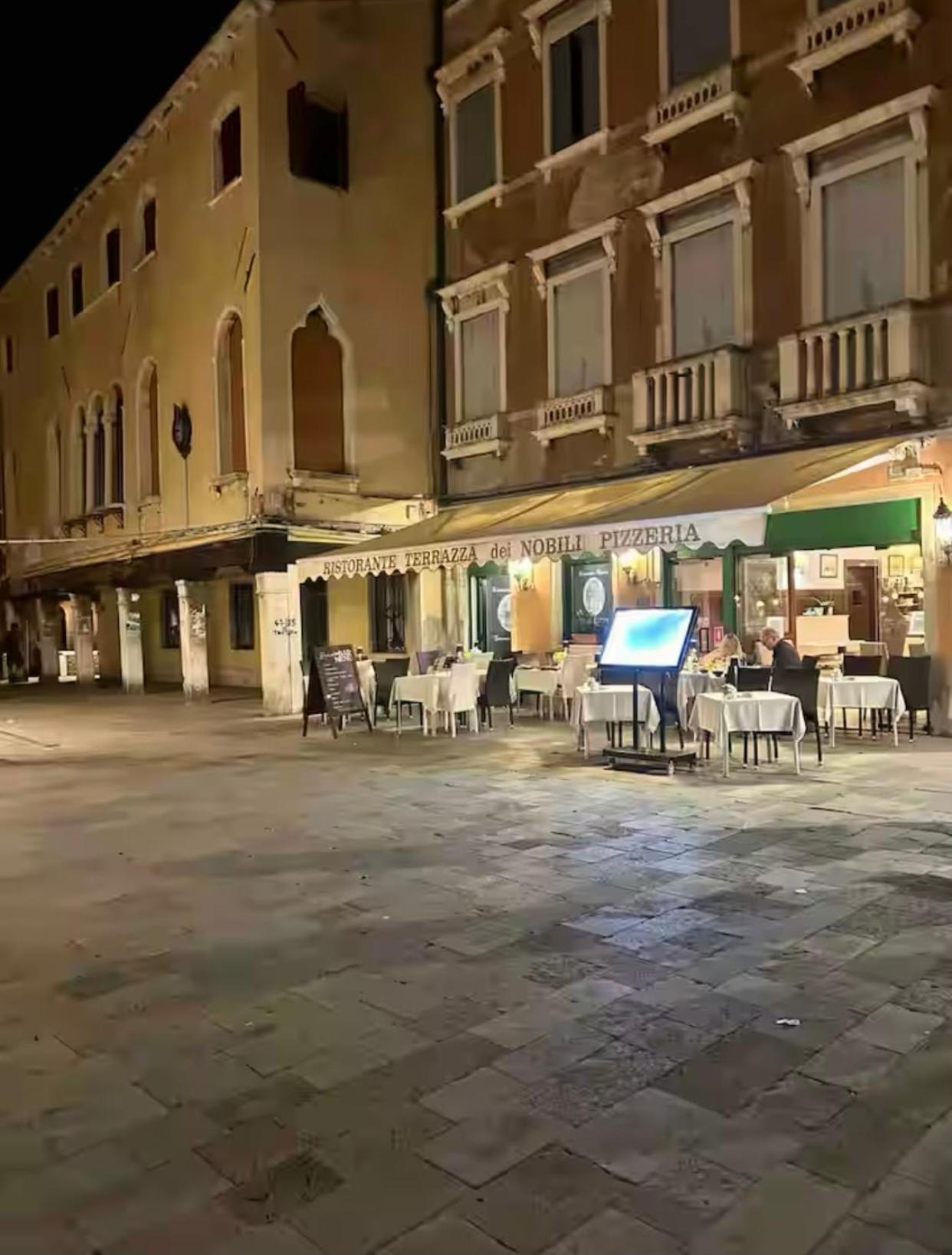 Con Vista Zattere Appartement *