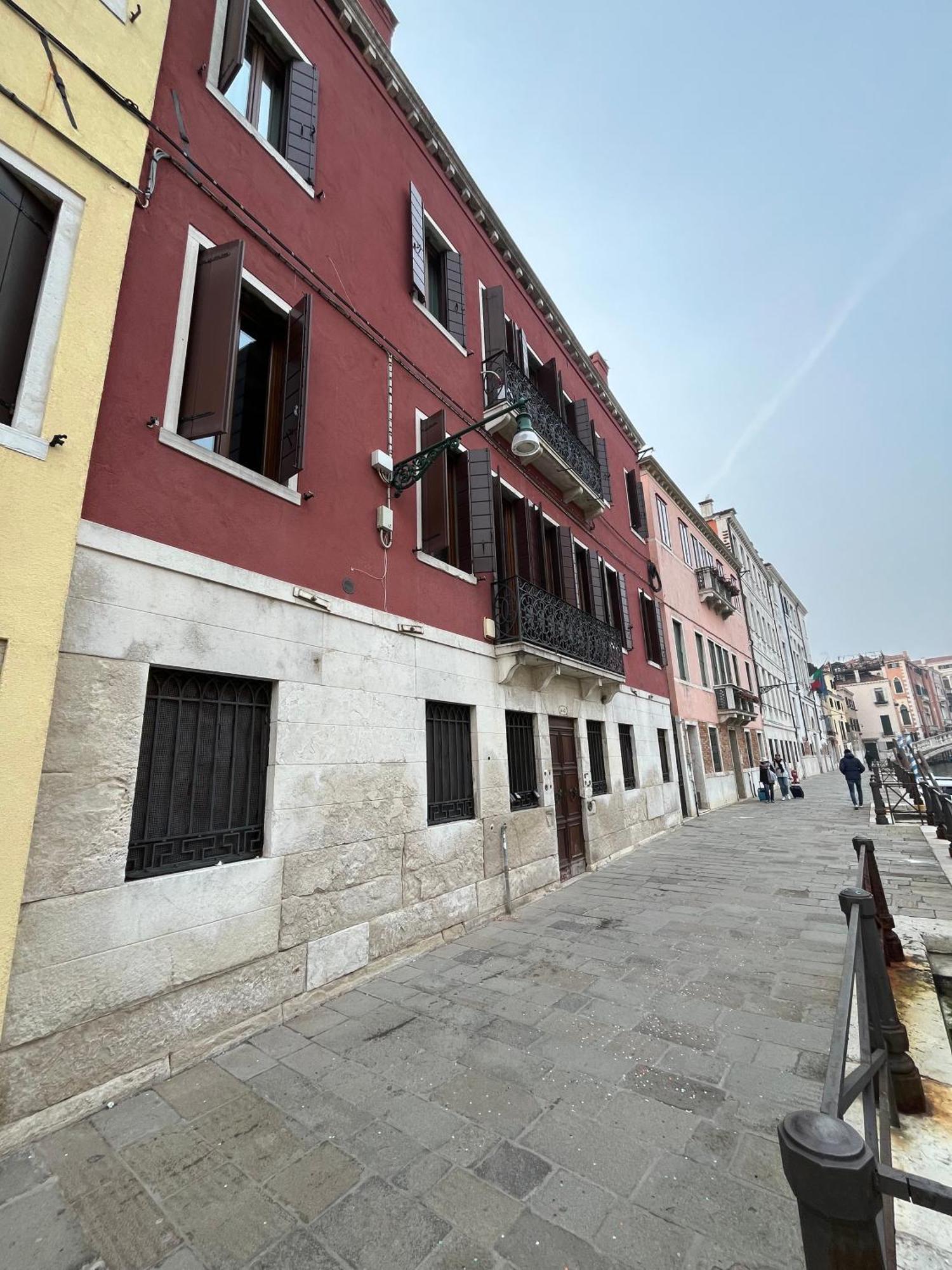 Vista Canale Apartment *
