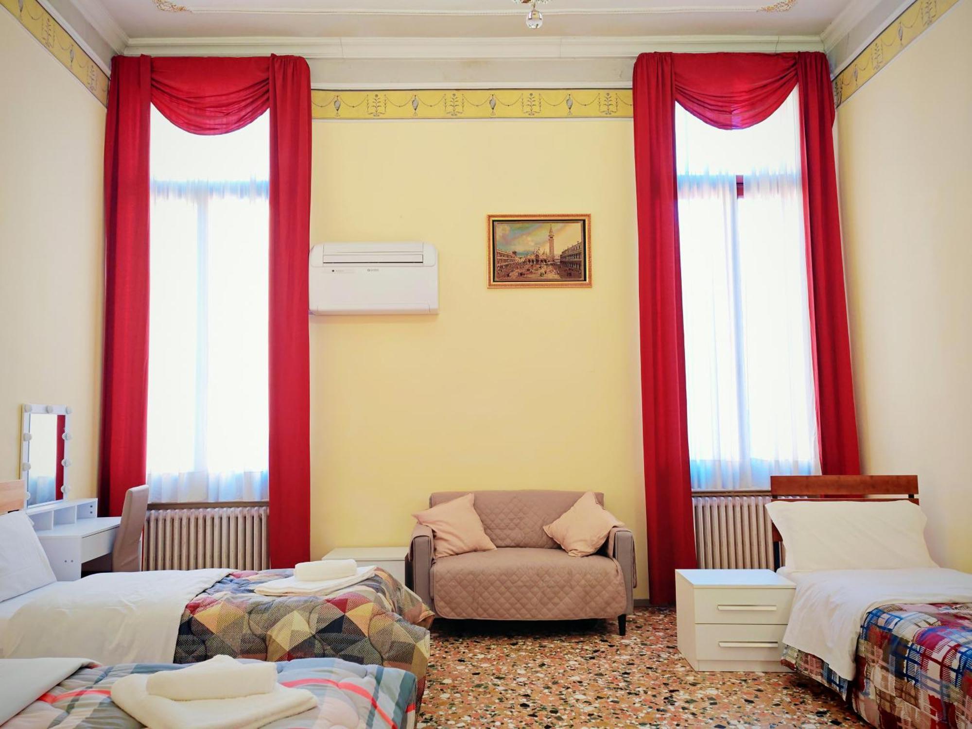 Affittacamere Tourist House