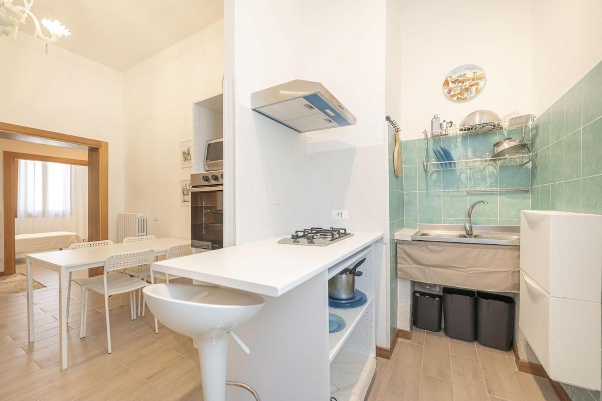 Appartement Arte E Cinema,10 Min From Venice,parking,wifi Venise