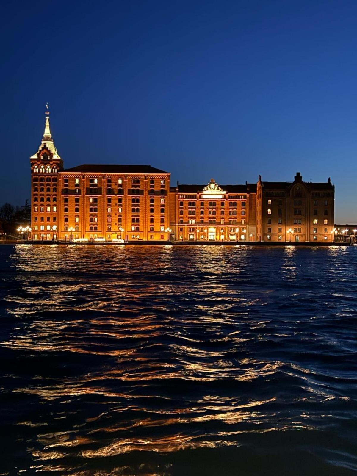 Molino Stucky Chimera - Canal View Appartement