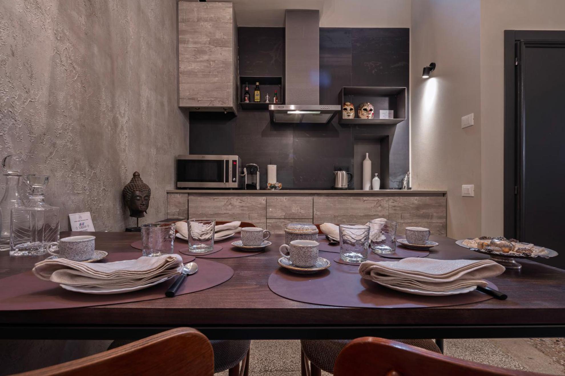 Ca Delle Capriate, An Intimate Retreat At Ca D'oro Appartamento Venezia