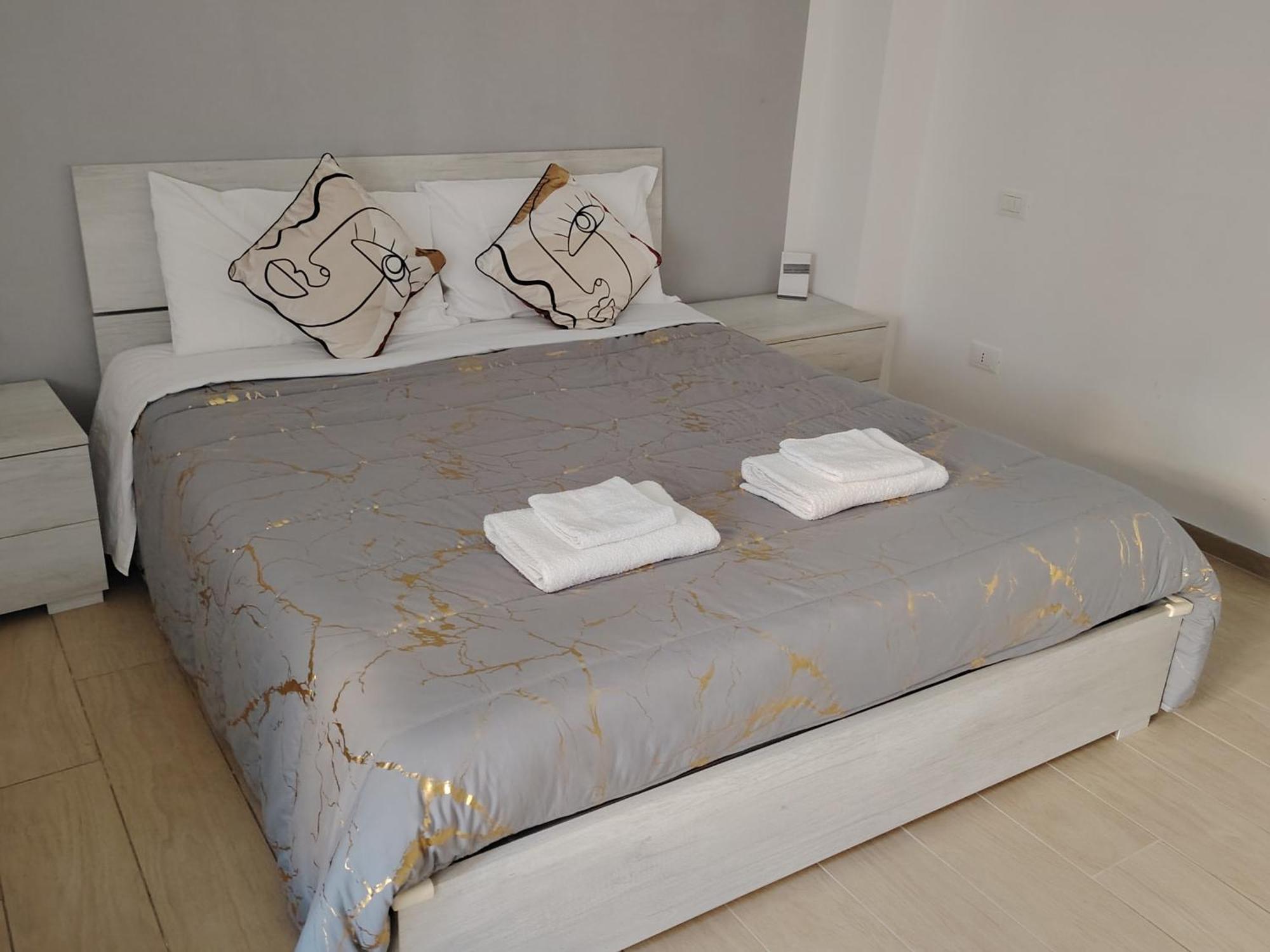 Hua Xia Room3 Venetië