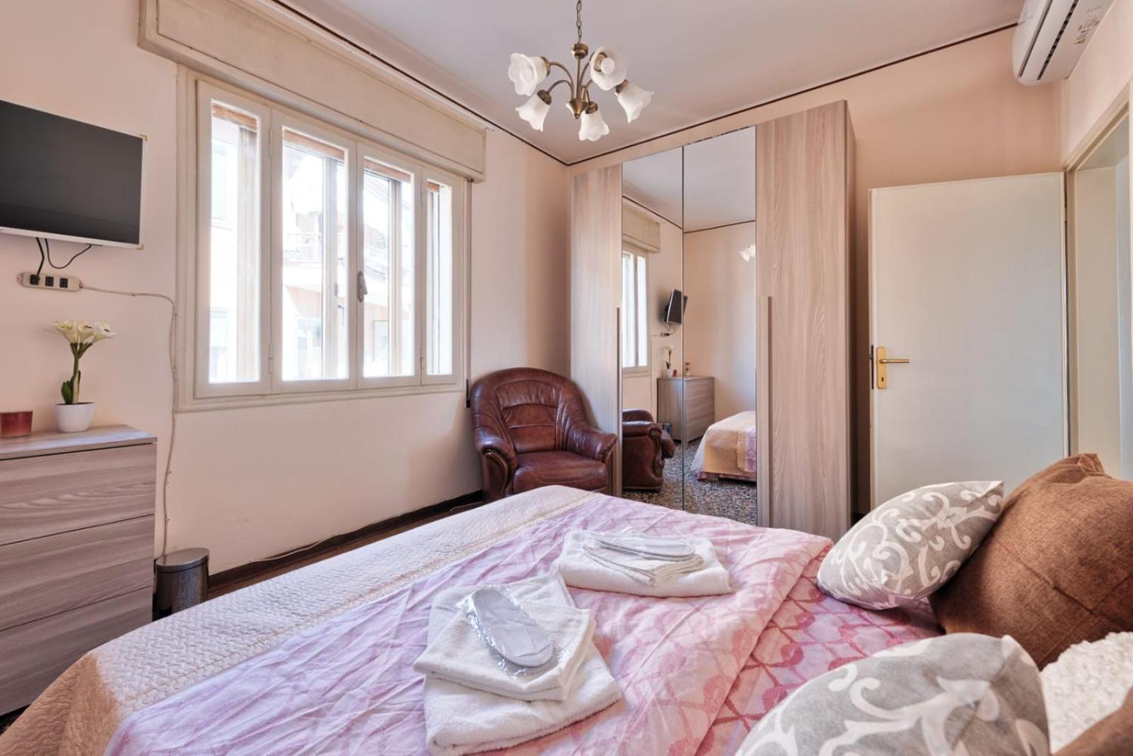 2 Bedroom Mestre Train Station * Venise