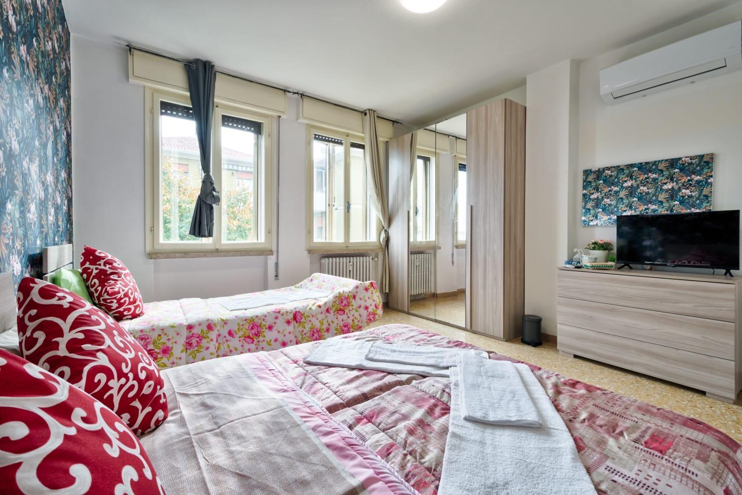Maison d'hôtes R & R - Private With Shared Bathroom *