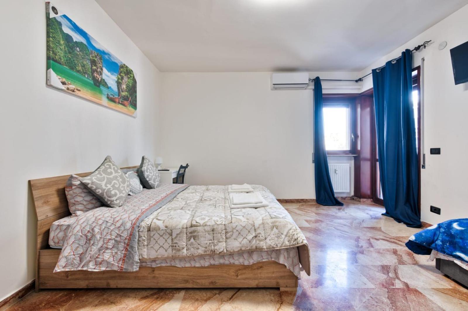 Easy Downtown - Private With Shared Bathroom Maison d'hôtes Venise