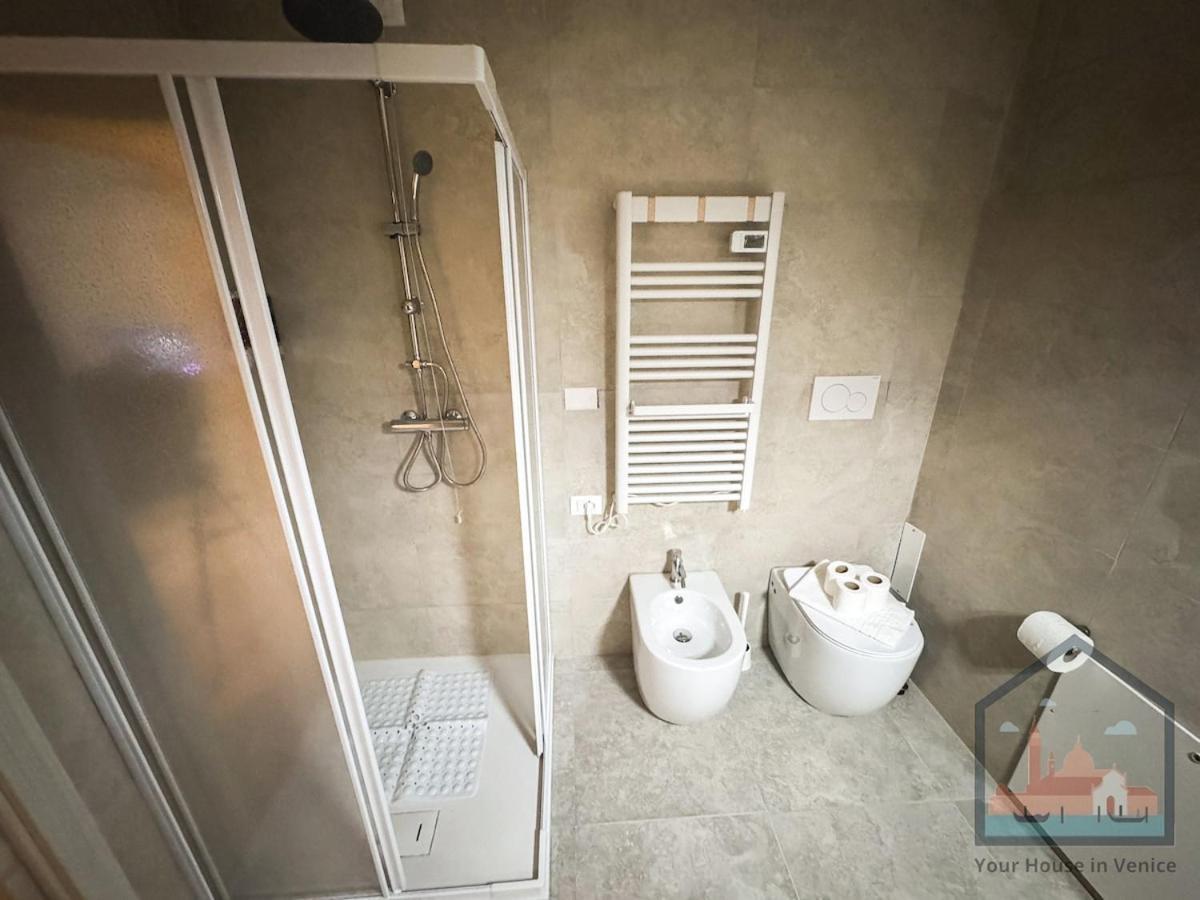 Casa Amicis - 5min Stazione Di Mestre Appartement Venetië