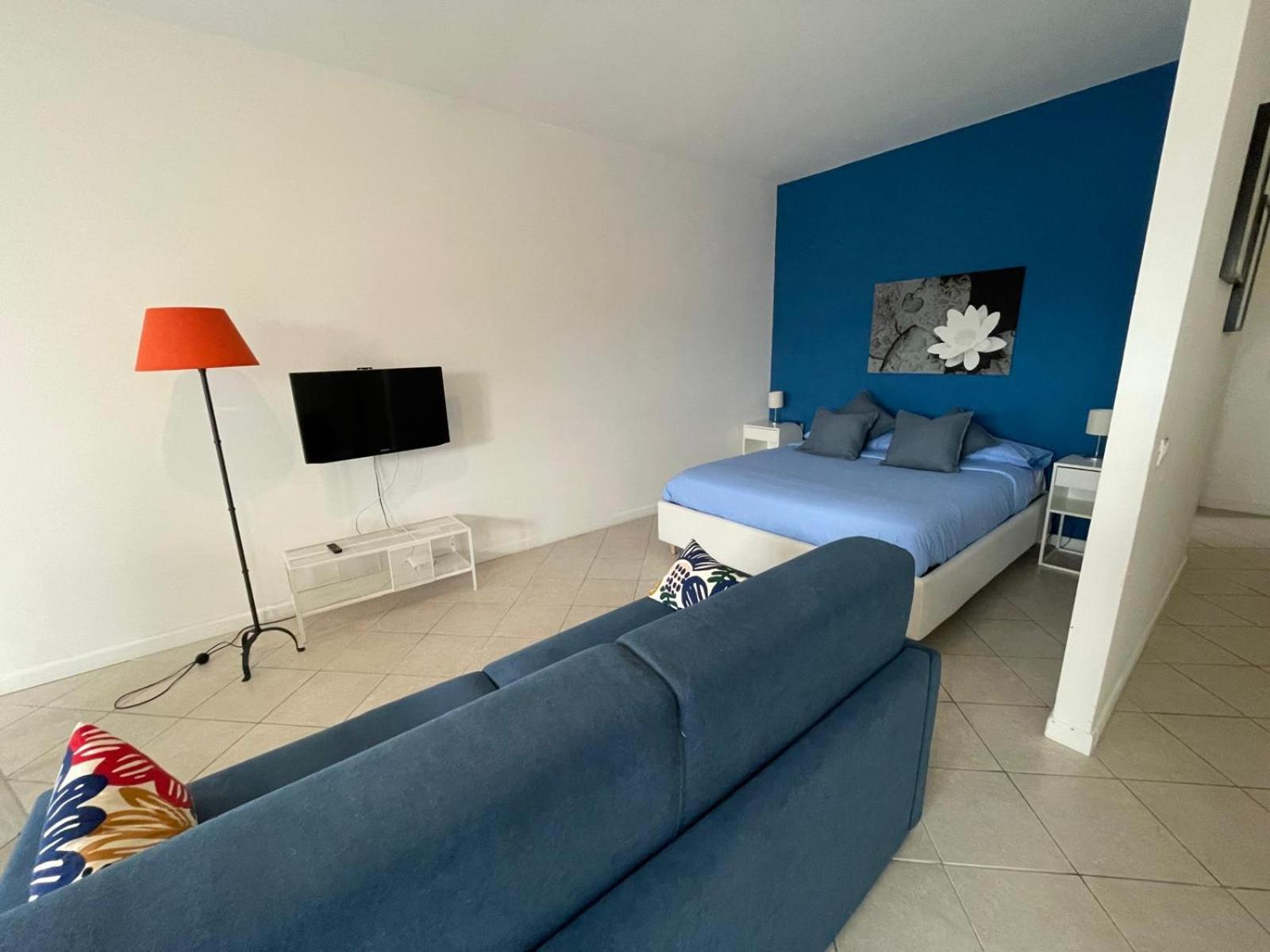 Queen Train Station Noemi & Angel Appartement