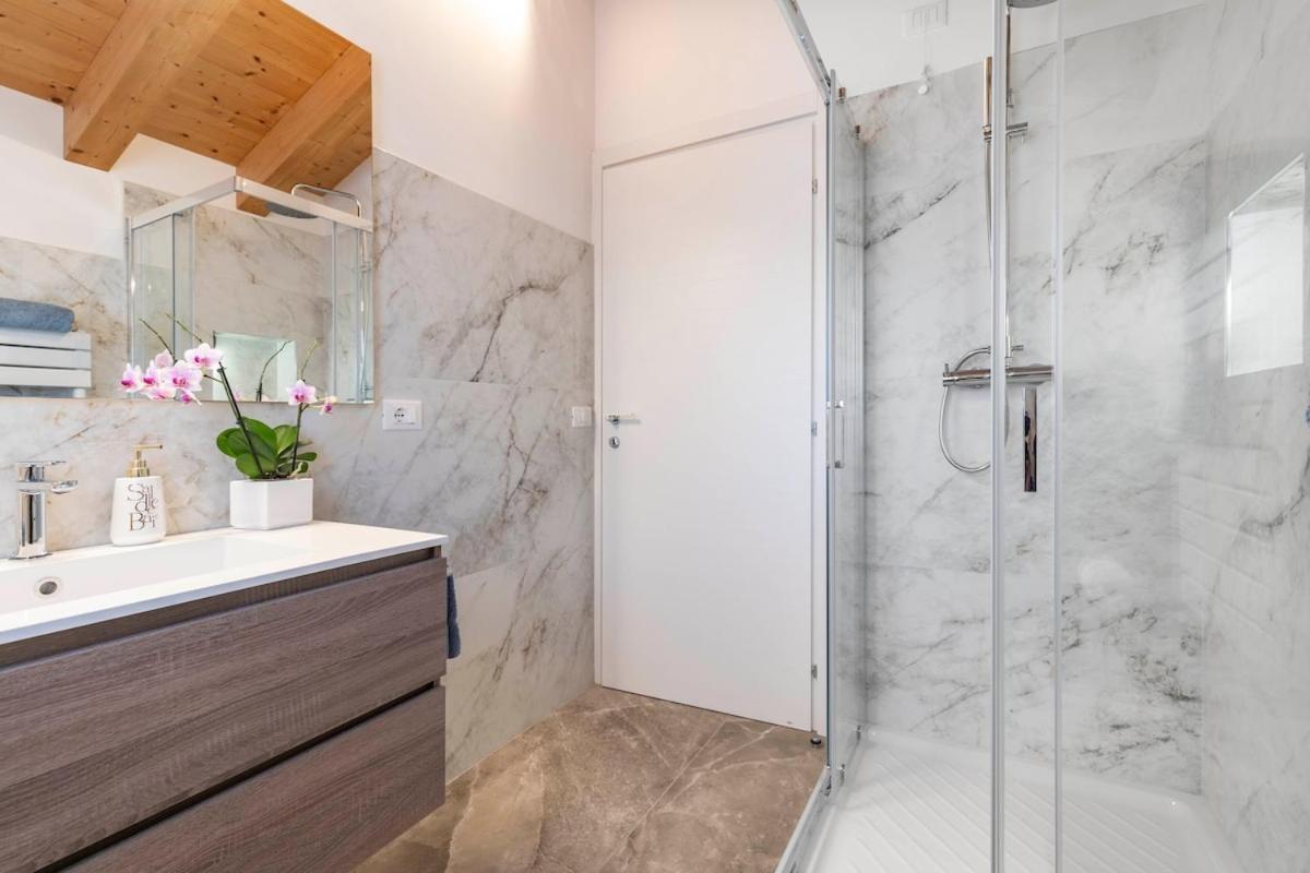 Stylish House Near With Parking Venetië