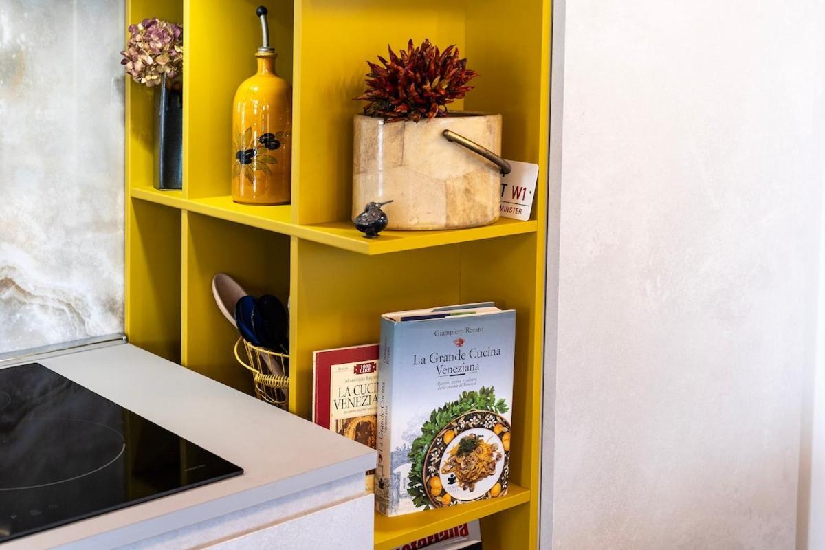 Stylish House Near With Parking Vakantiehuis *