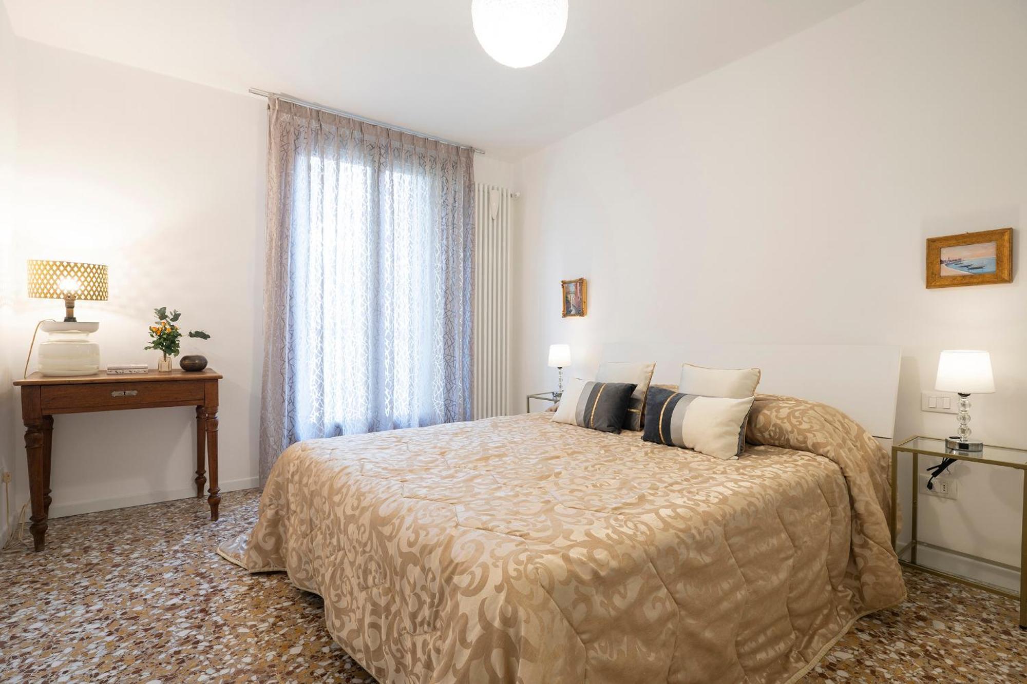 Stupendo Luxury Canal & Garden View Appartement