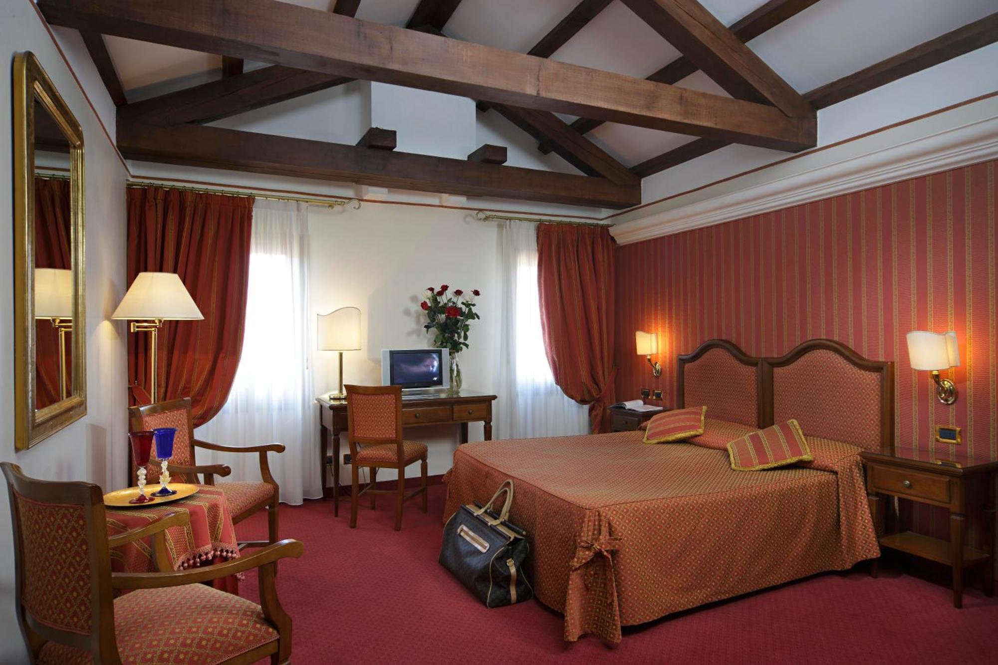 Hotel Ca' D'oro 3*