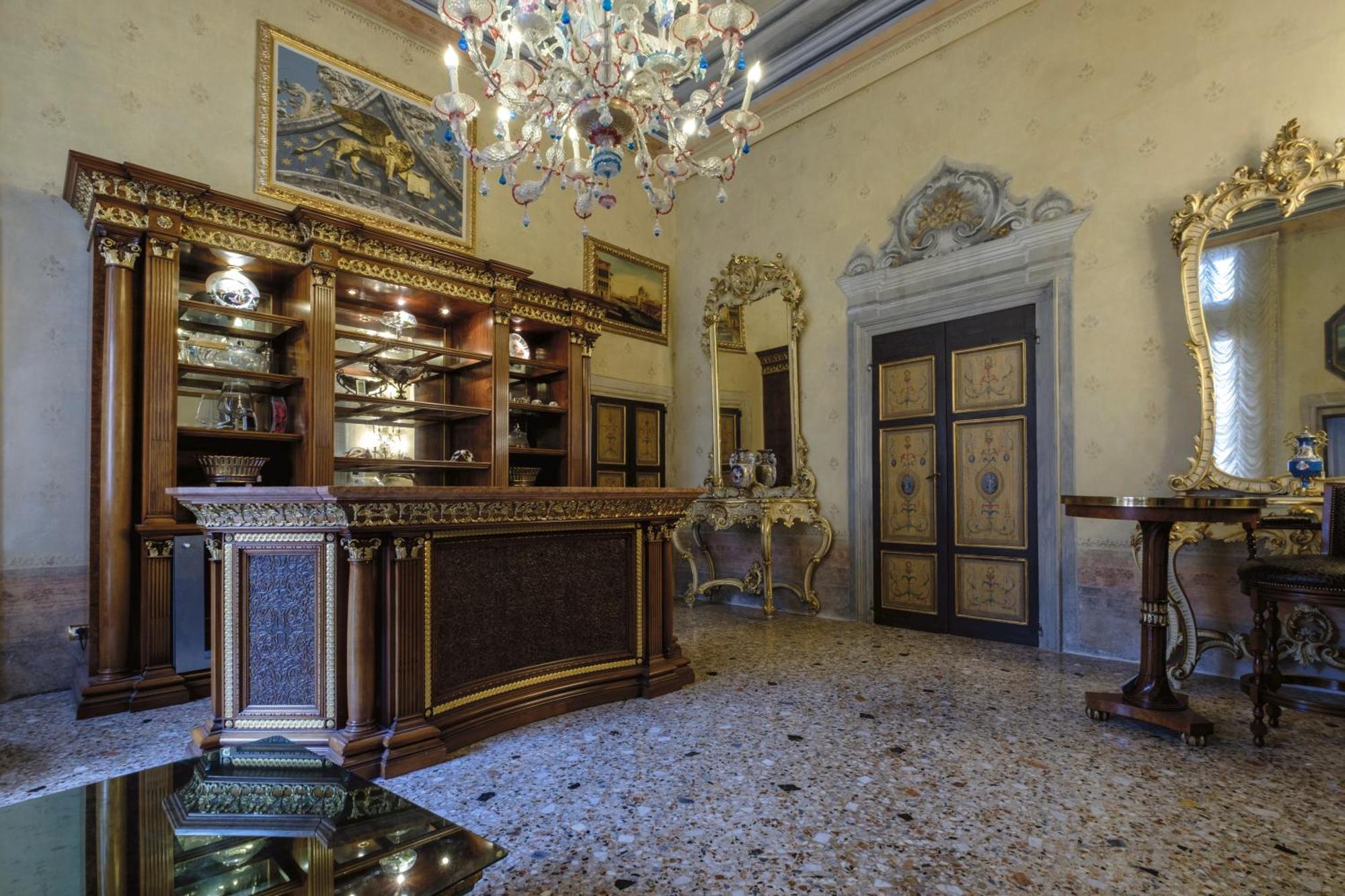 Palazzo Ca' Bernardo By Francesco Molon Gasthuis Venetië