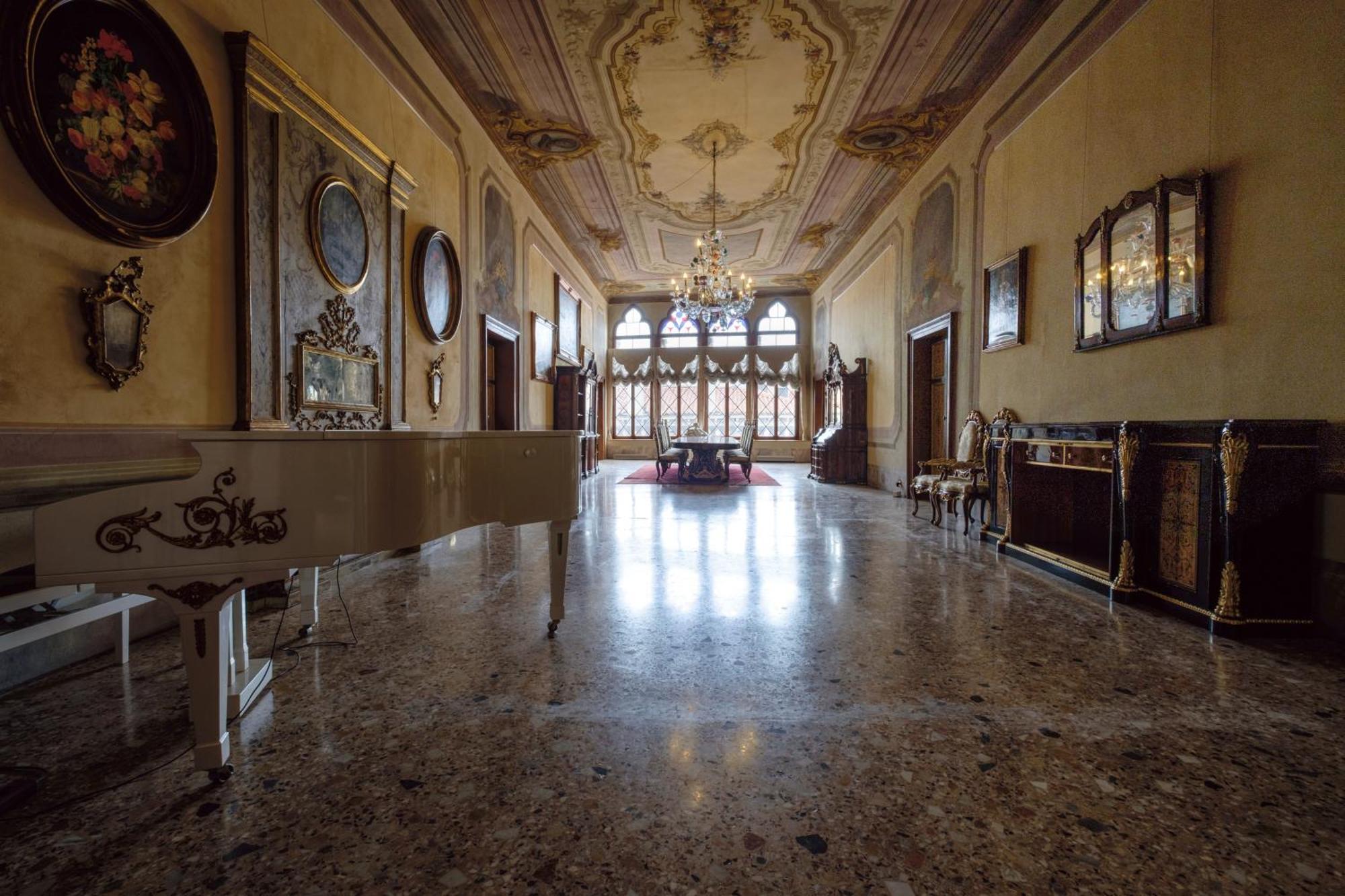 Palazzo Ca' Bernardo By Francesco Molon Gasthuis *