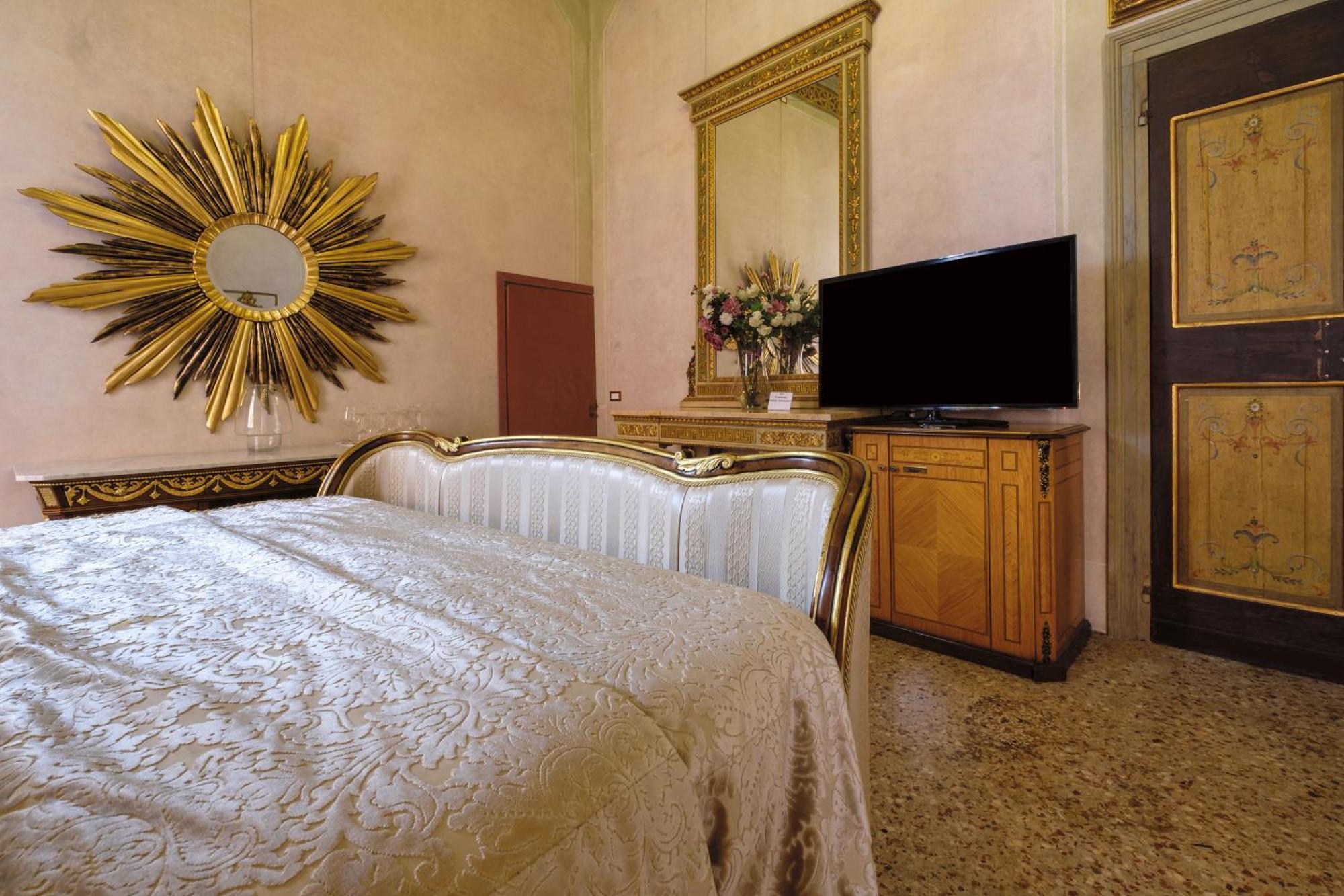 Palazzo Ca' Bernardo By Francesco Molon Gasthuis