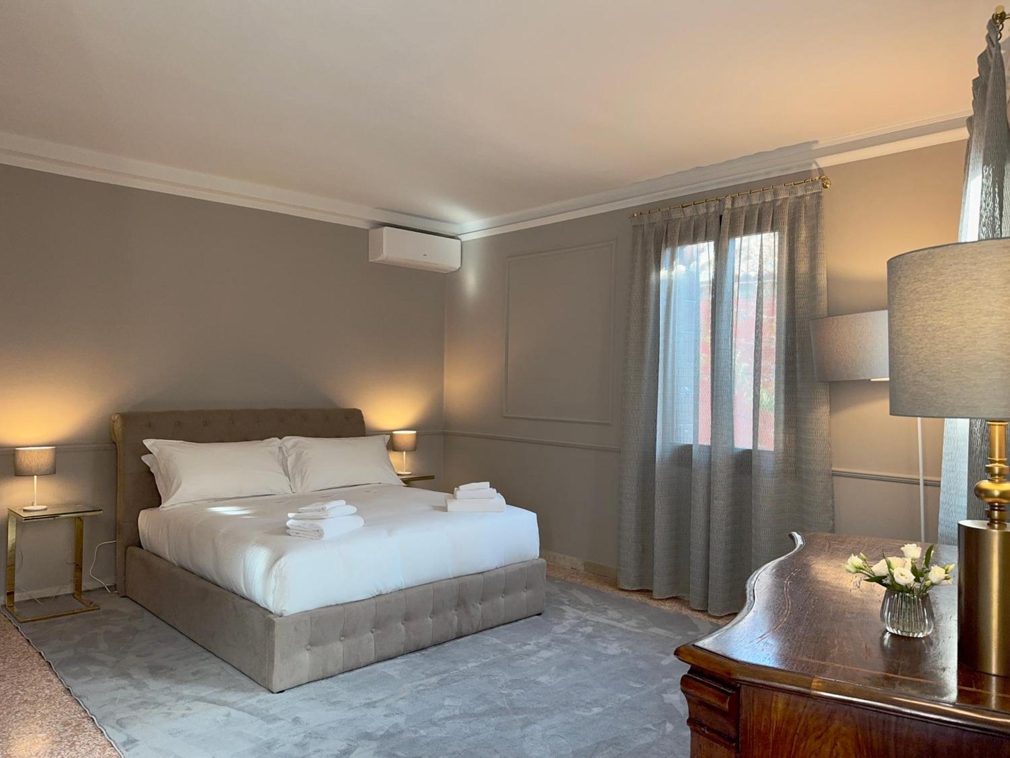 San Vio Palace Luxury Apartment