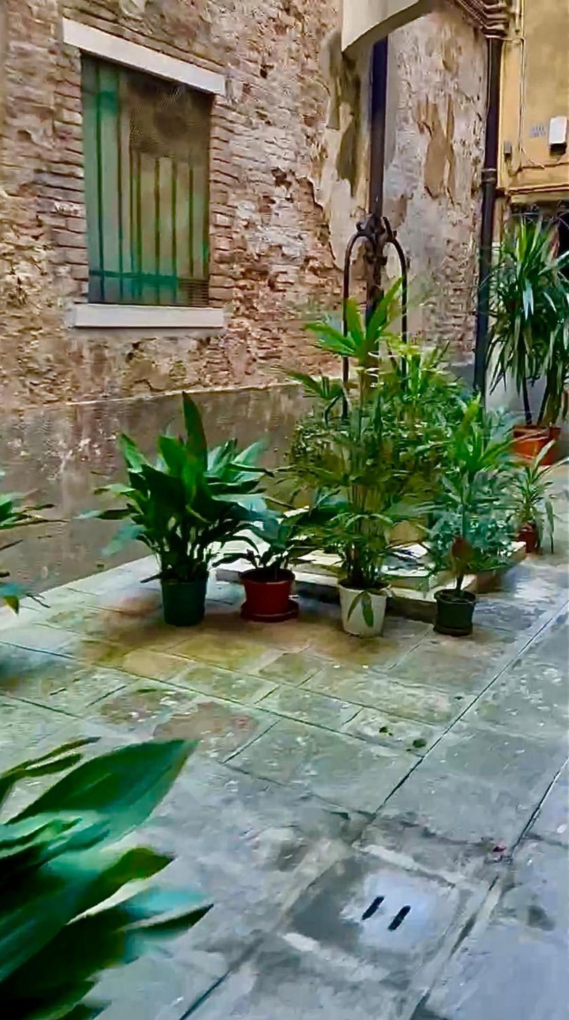 Campo San Polo Canal View Appartement Venise
