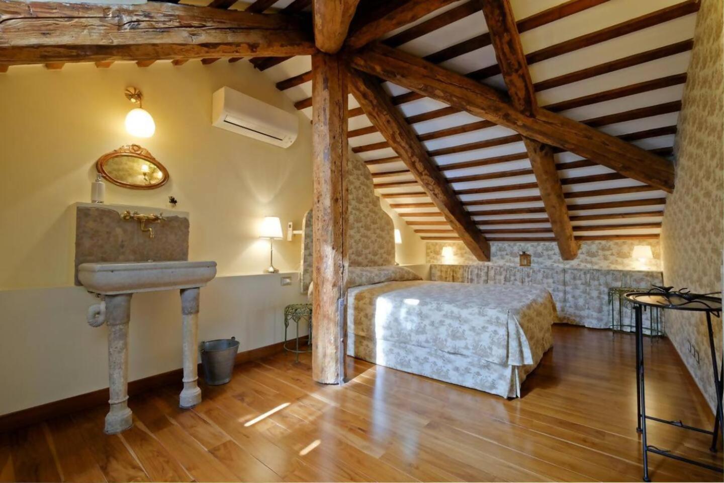 Appartement Campanile Canonica Design House *