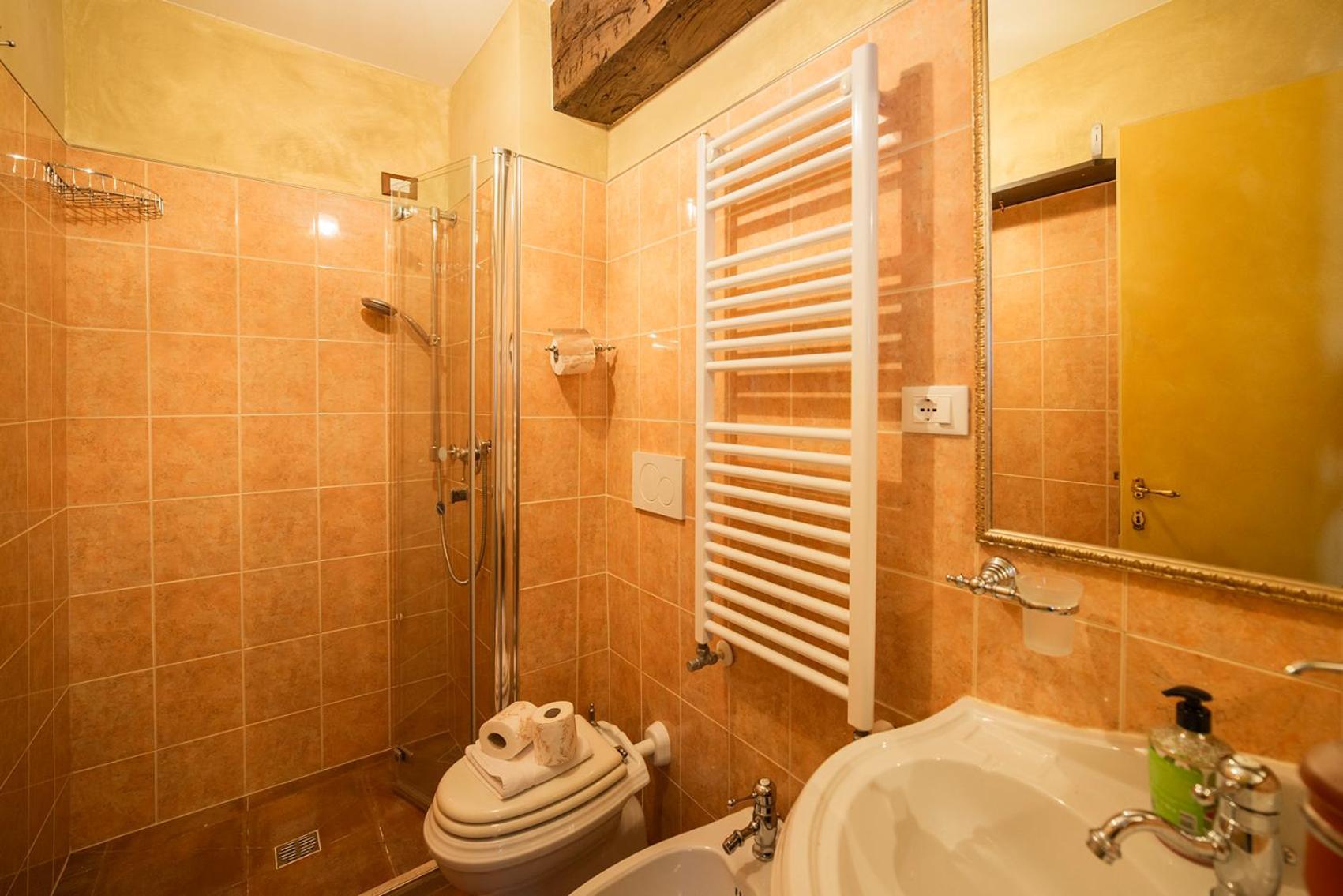 Secret Garden - Comfortable And Appartement *