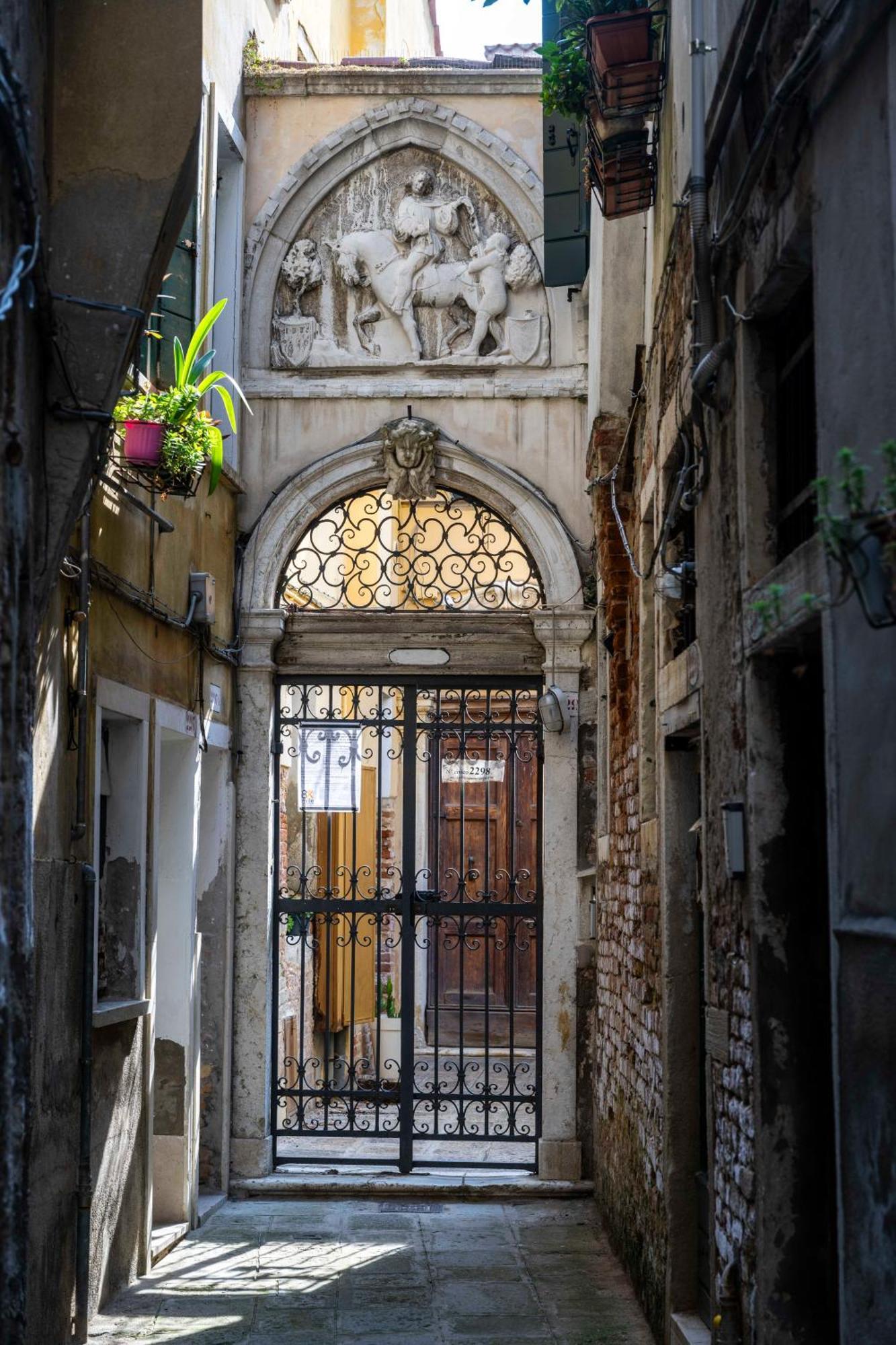 Arsenale Biennale * Venetië