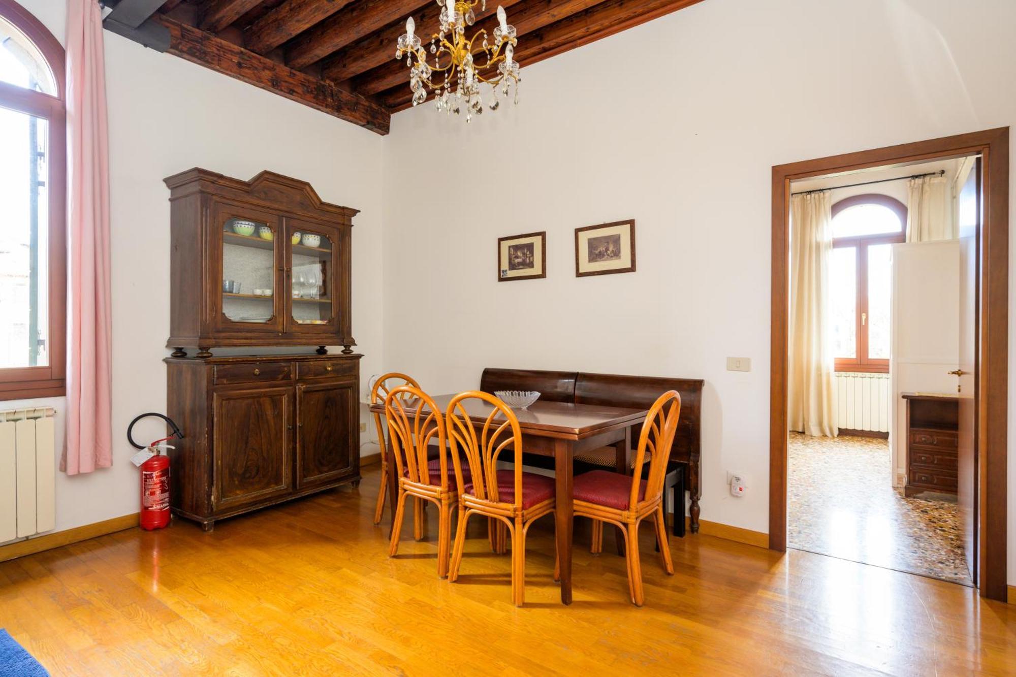 San Trovaso Apartment Venedig