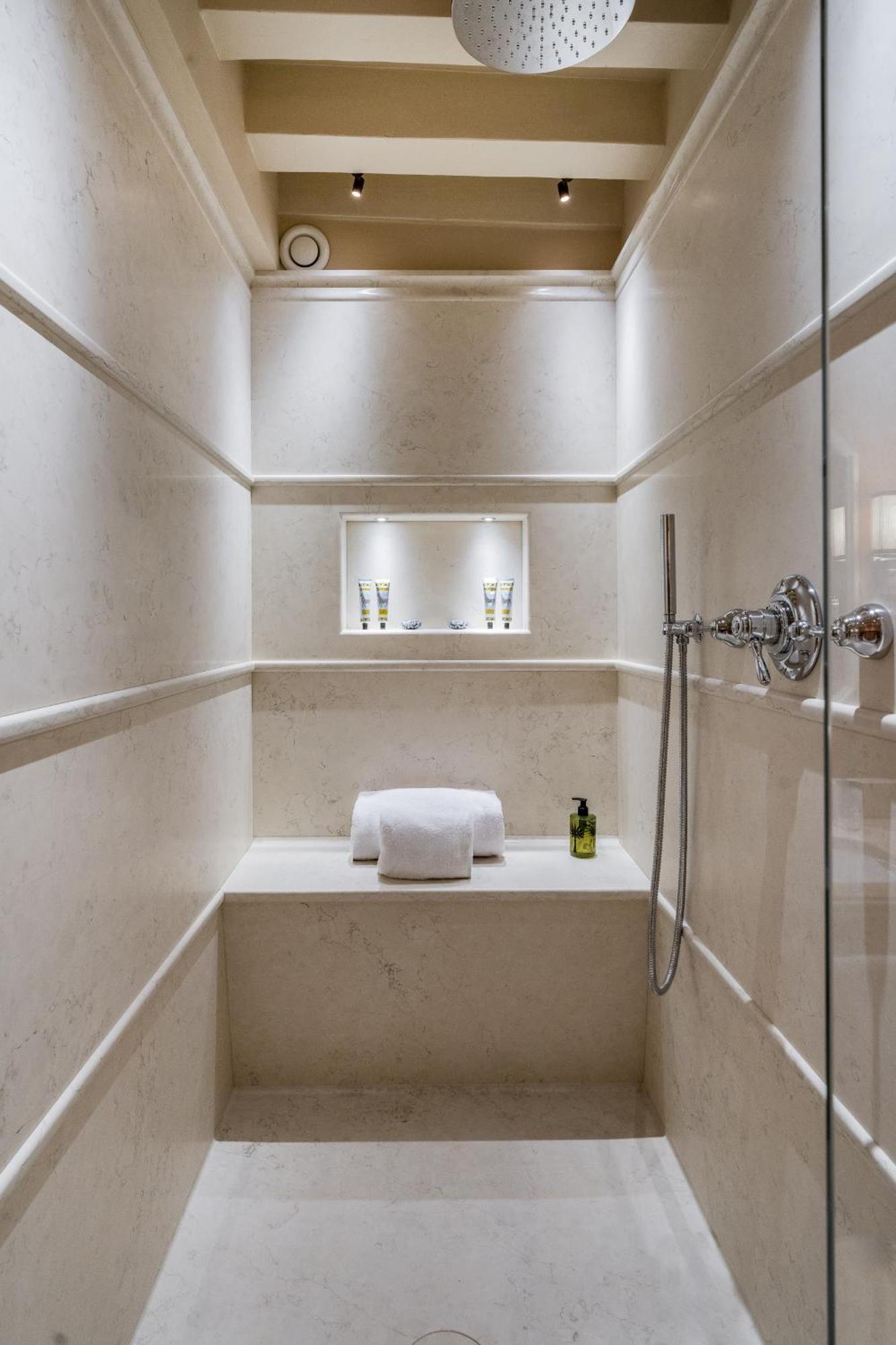 Appartement La Dimora Di Lady J Amazing Brandnew With 6 Luxury Bedrooms! *