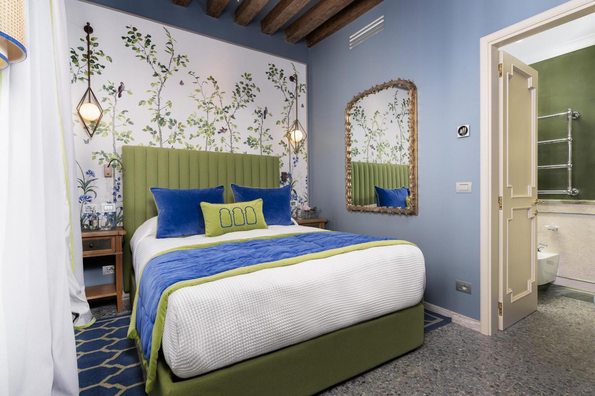 La Dimora Di Lady J Amazing Brandnew With 6 Luxury Bedrooms! *