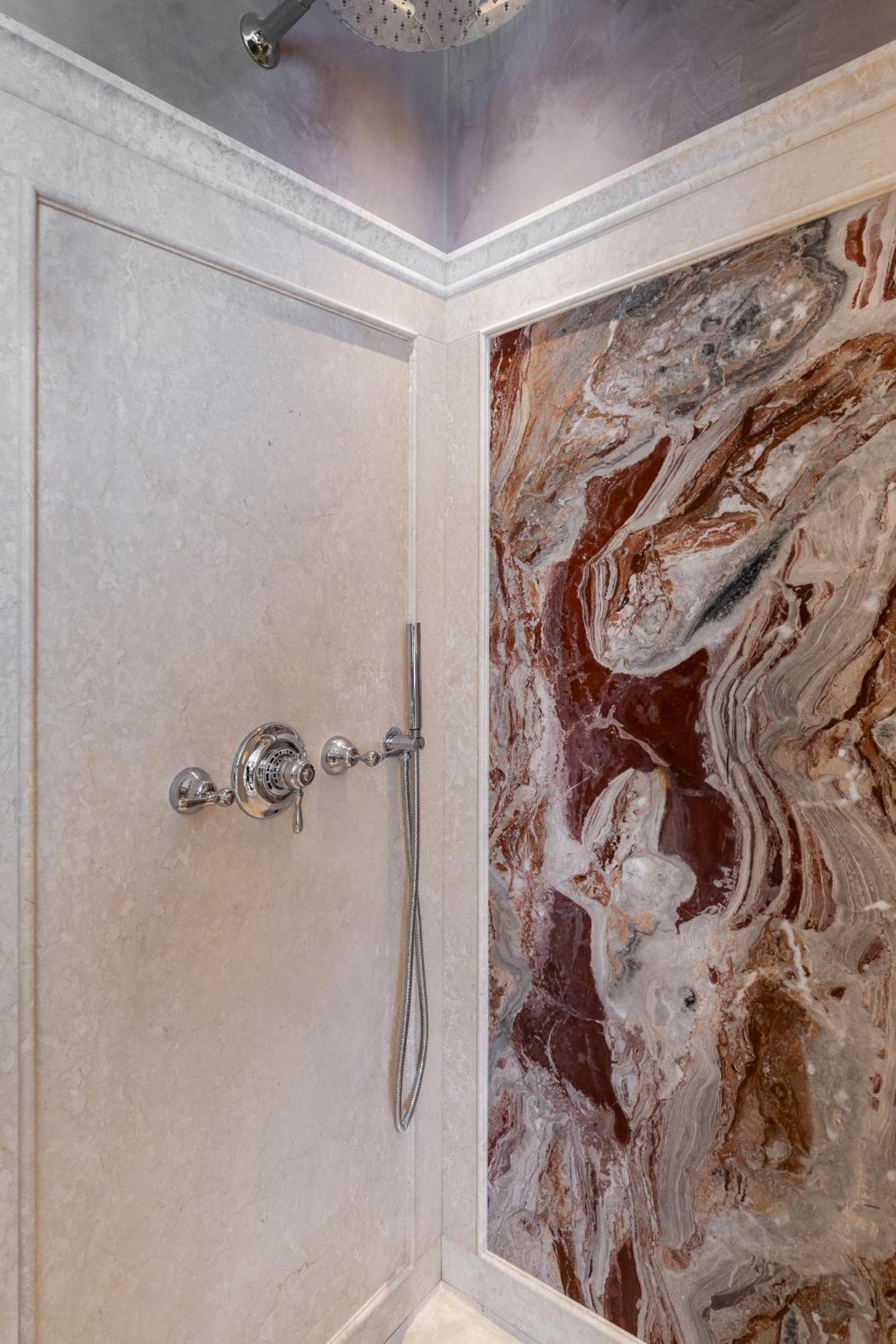 La Dimora Di Lady J Amazing Brandnew With 6 Luxury Bedrooms!