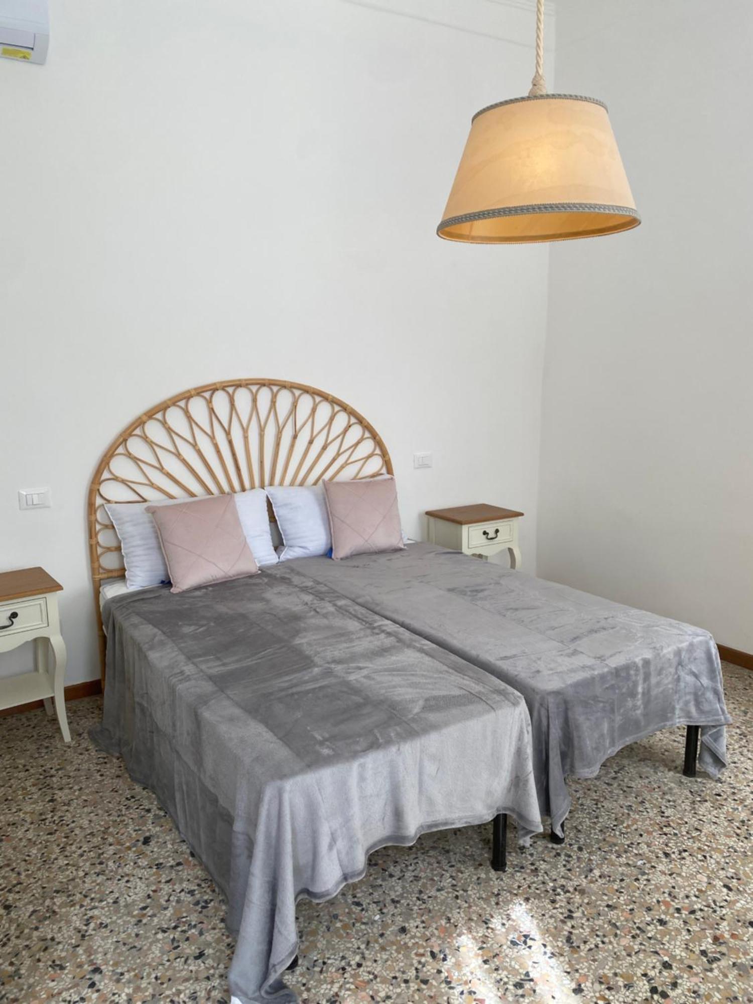 Residenza Stardust With Canal View