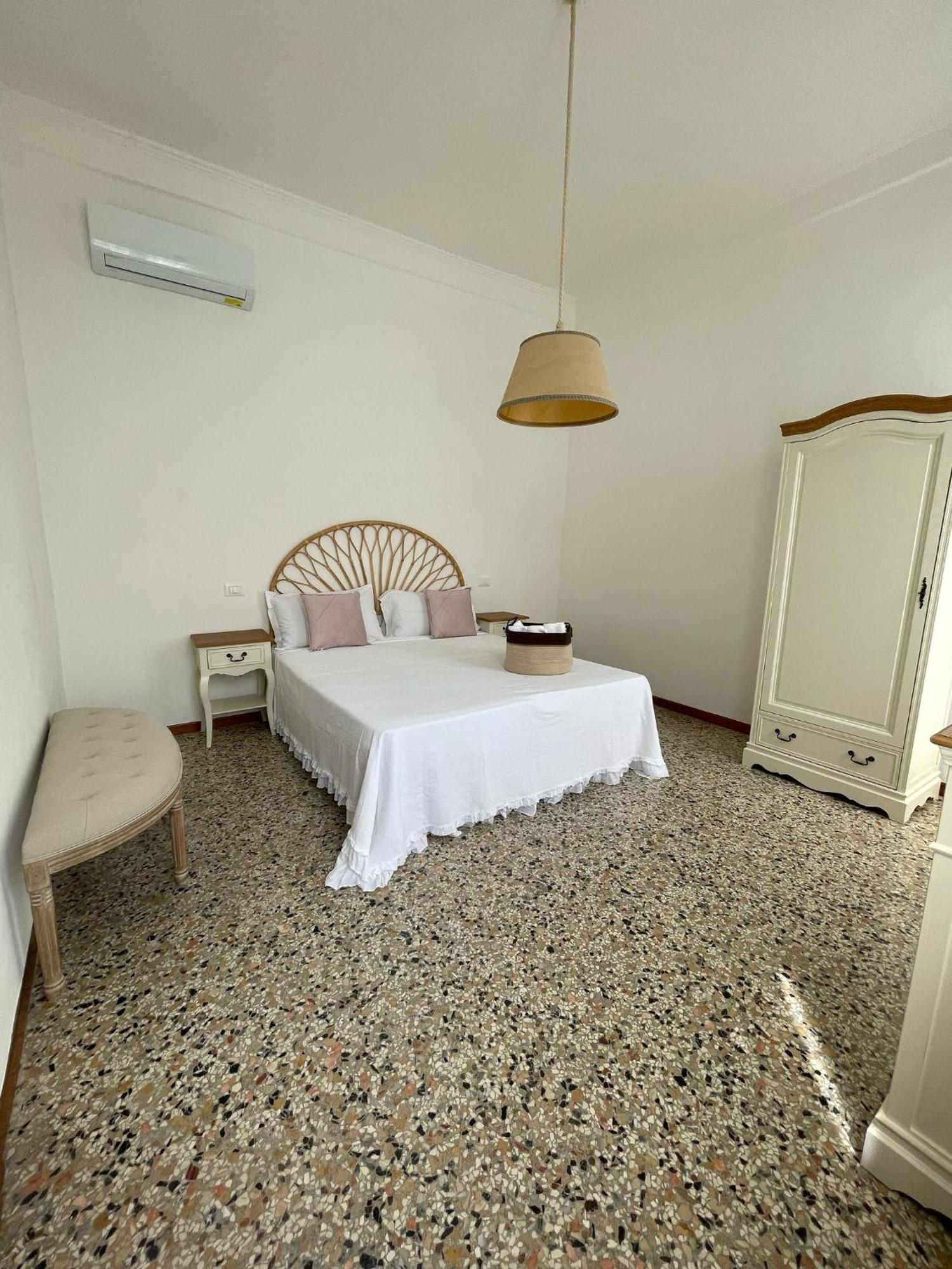 Residenza Stardust With Canal View * Venice