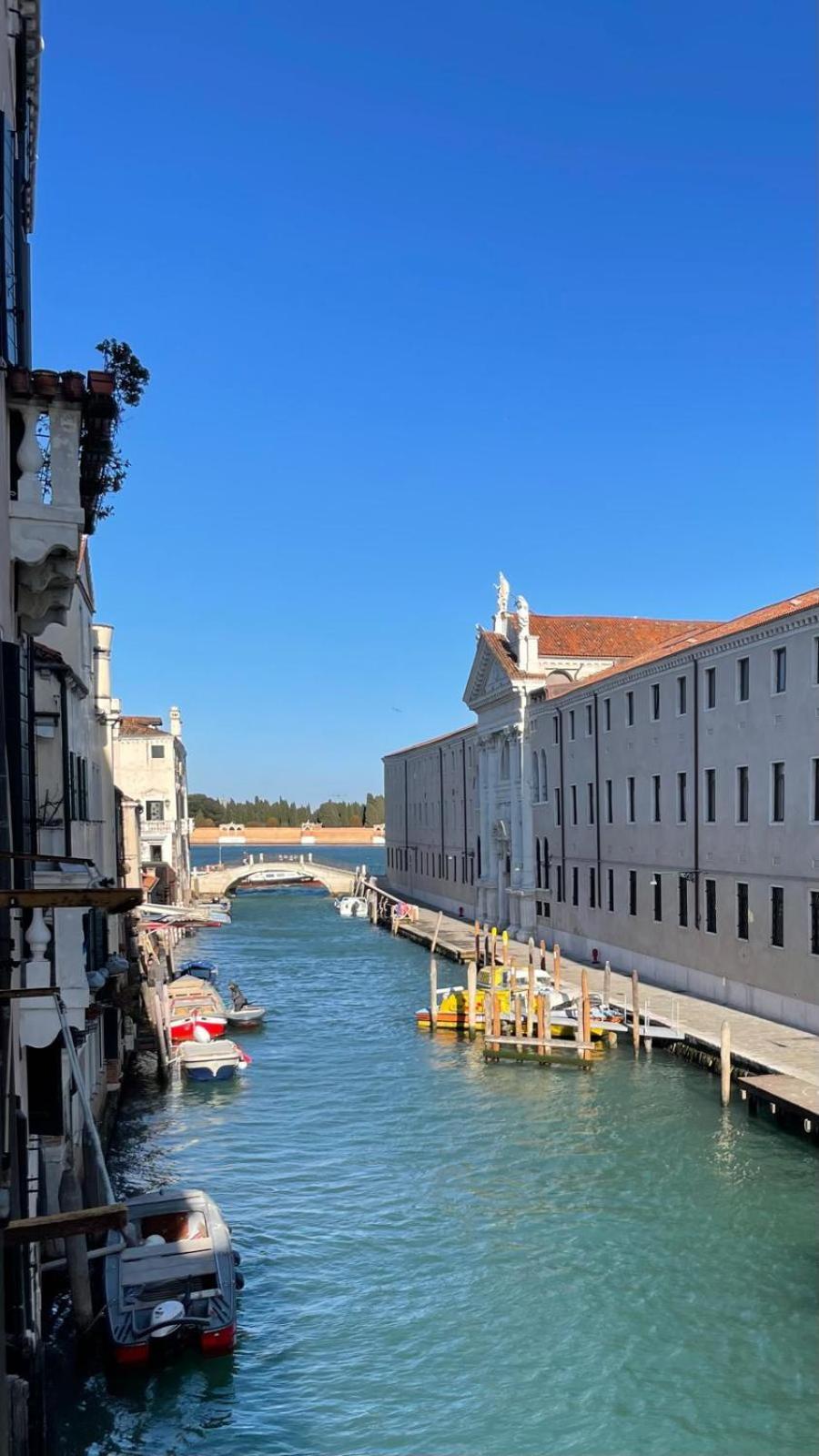 Residenza Stardust With Canal View