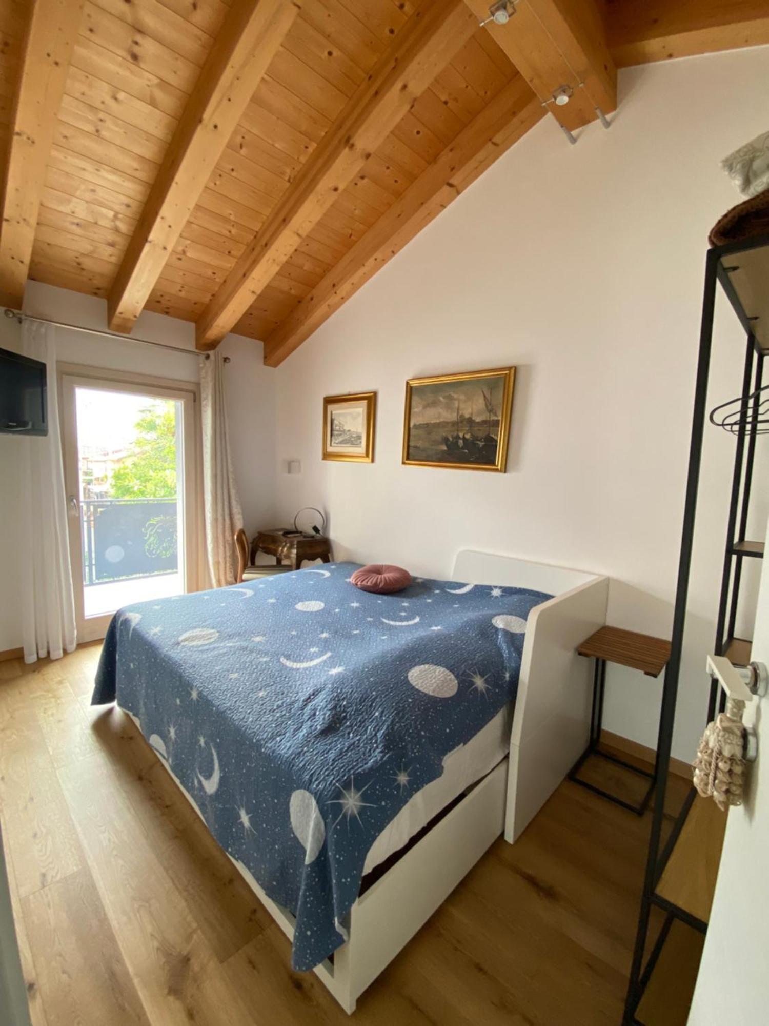 Holiday home Stylish House Near With Parking