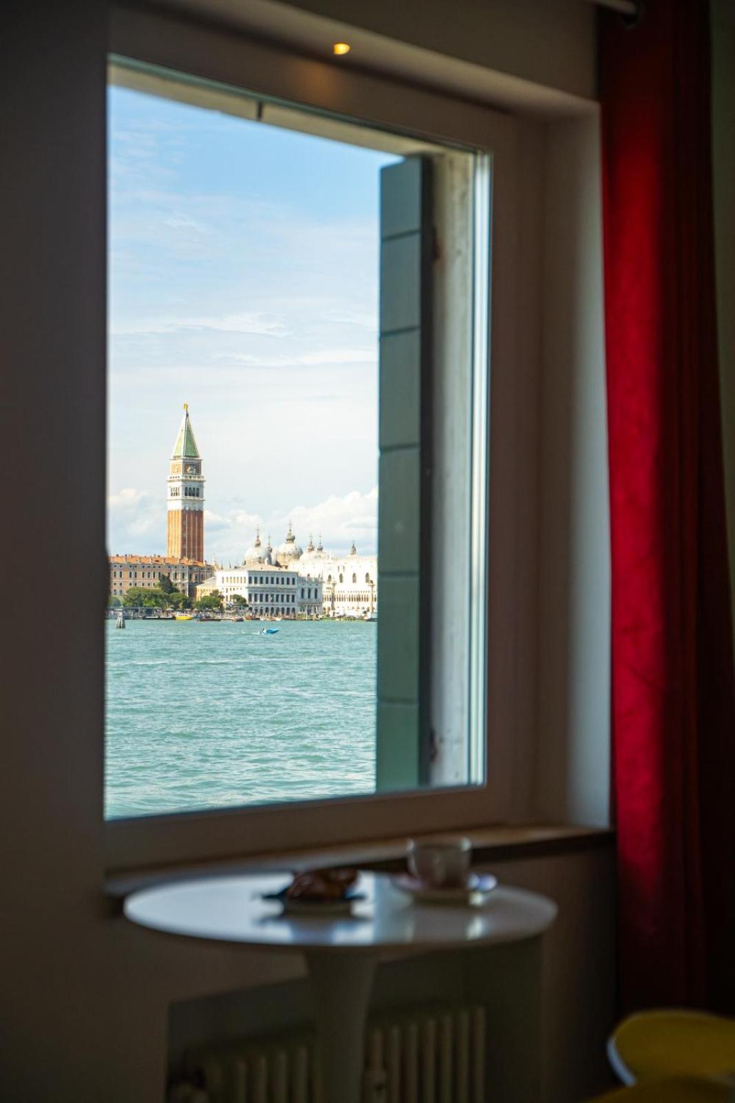 3 Windows On St - Waterfront * Venedig