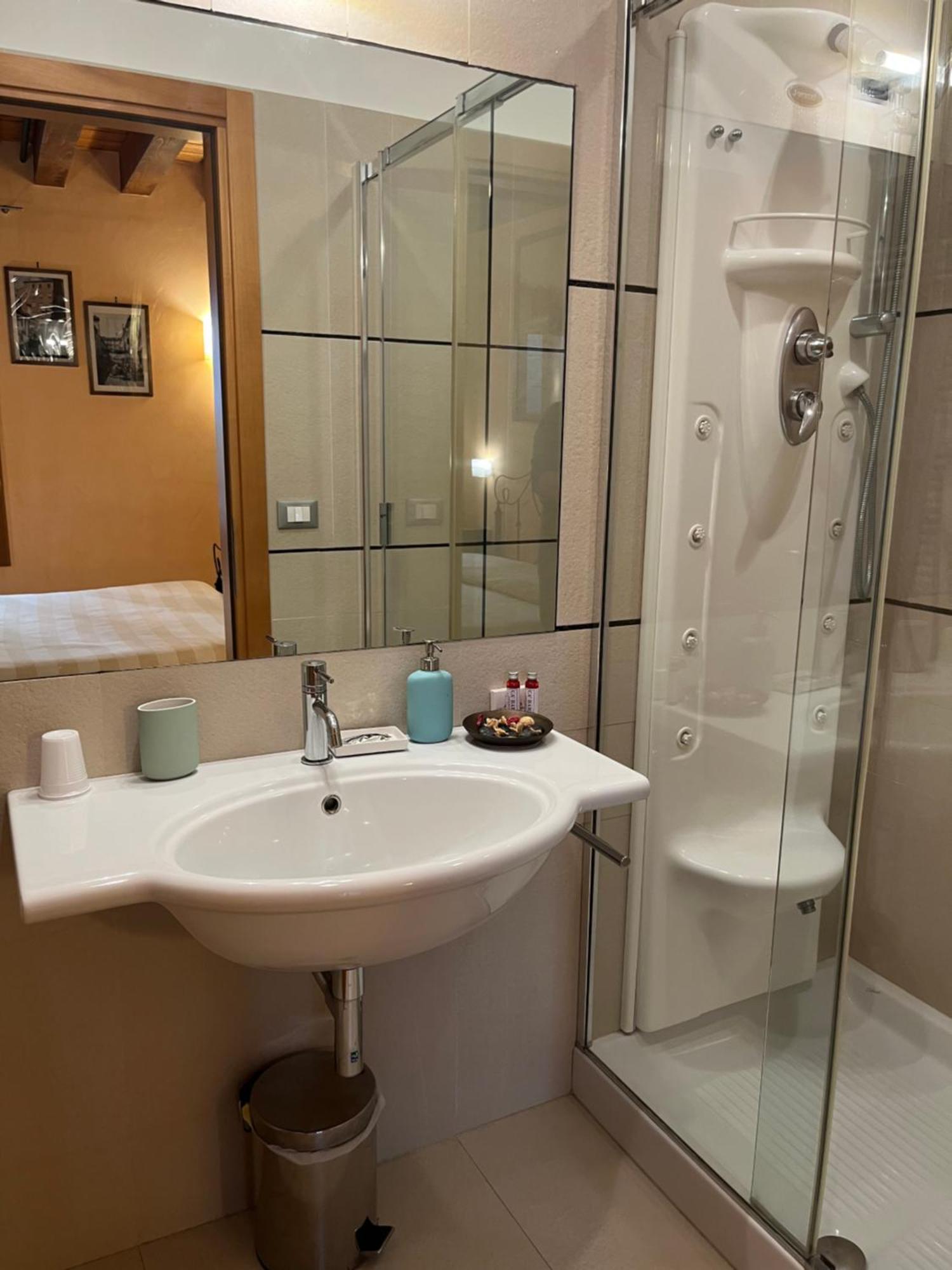 San Cassiano Jacuzzi Bed & Breakfast *
