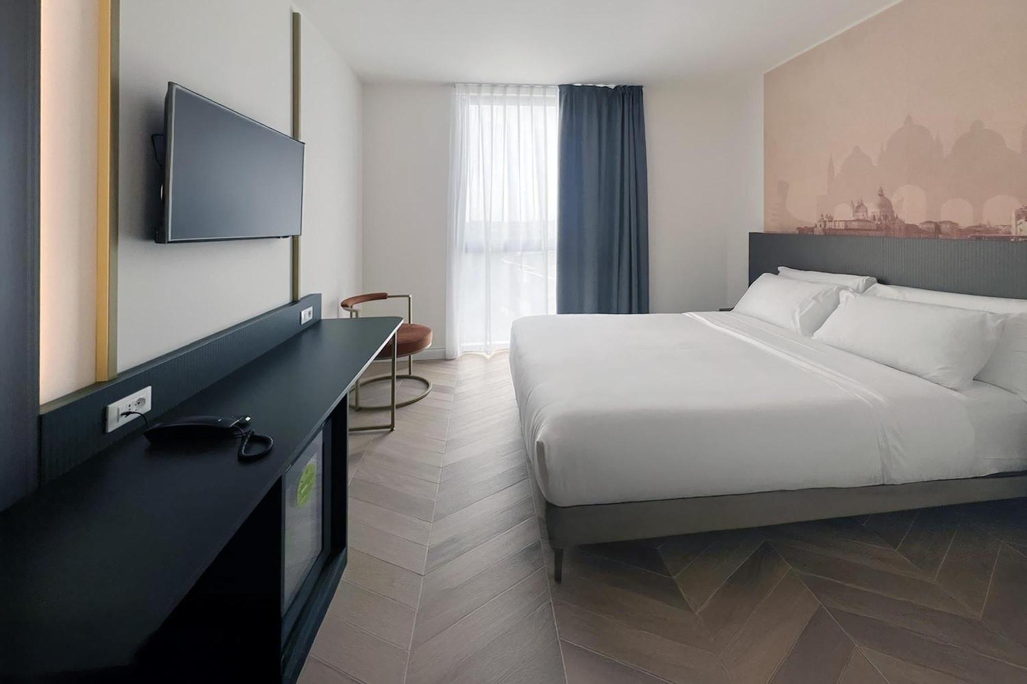 Hotel Laguna 3*