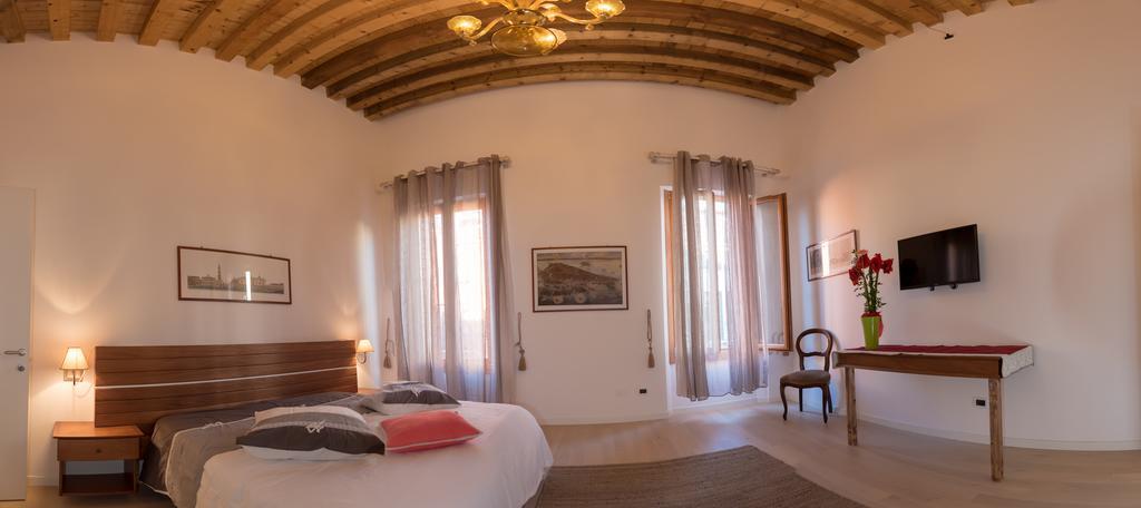 Maria 3536 Bed & Breakfast *