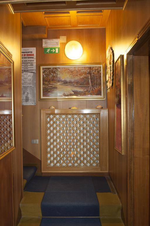 Hotel Dalla Mora *