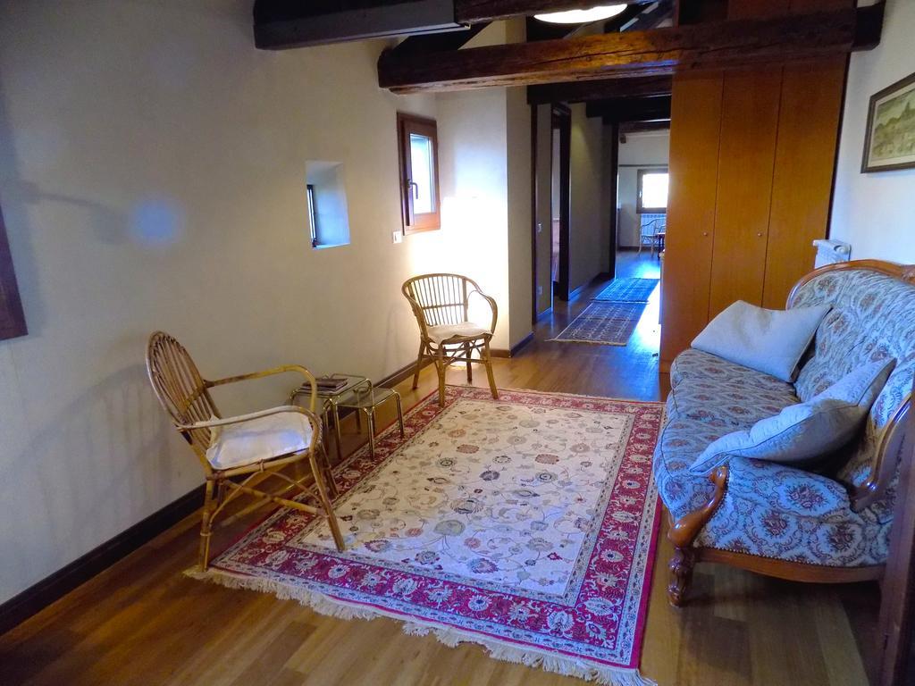 San Trovaso Apartment *