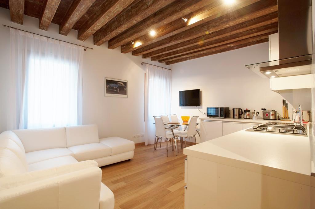 Appartement The Lion's House Apt2 *