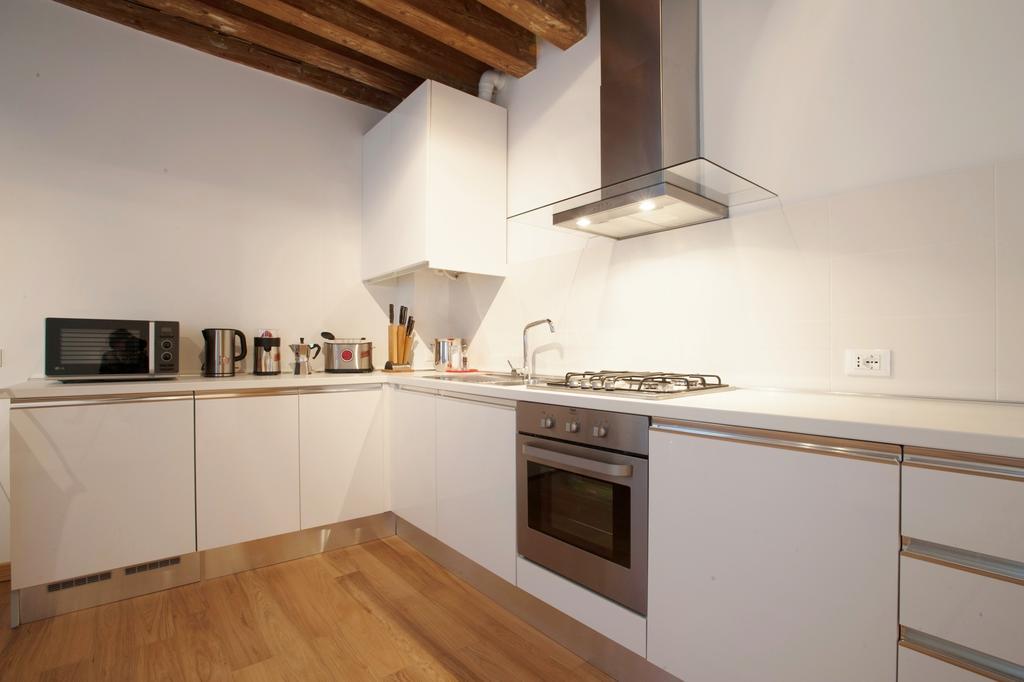 The Lion's House Apt2 Appartement *