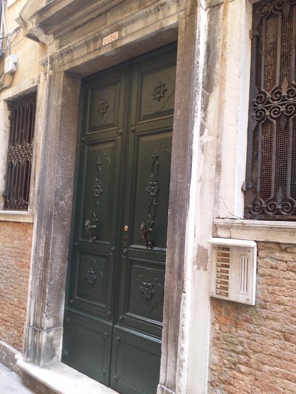 Very In Historical 1600 Palace With Lift A Few Min Walk From San Marco Square Appartement Venetië